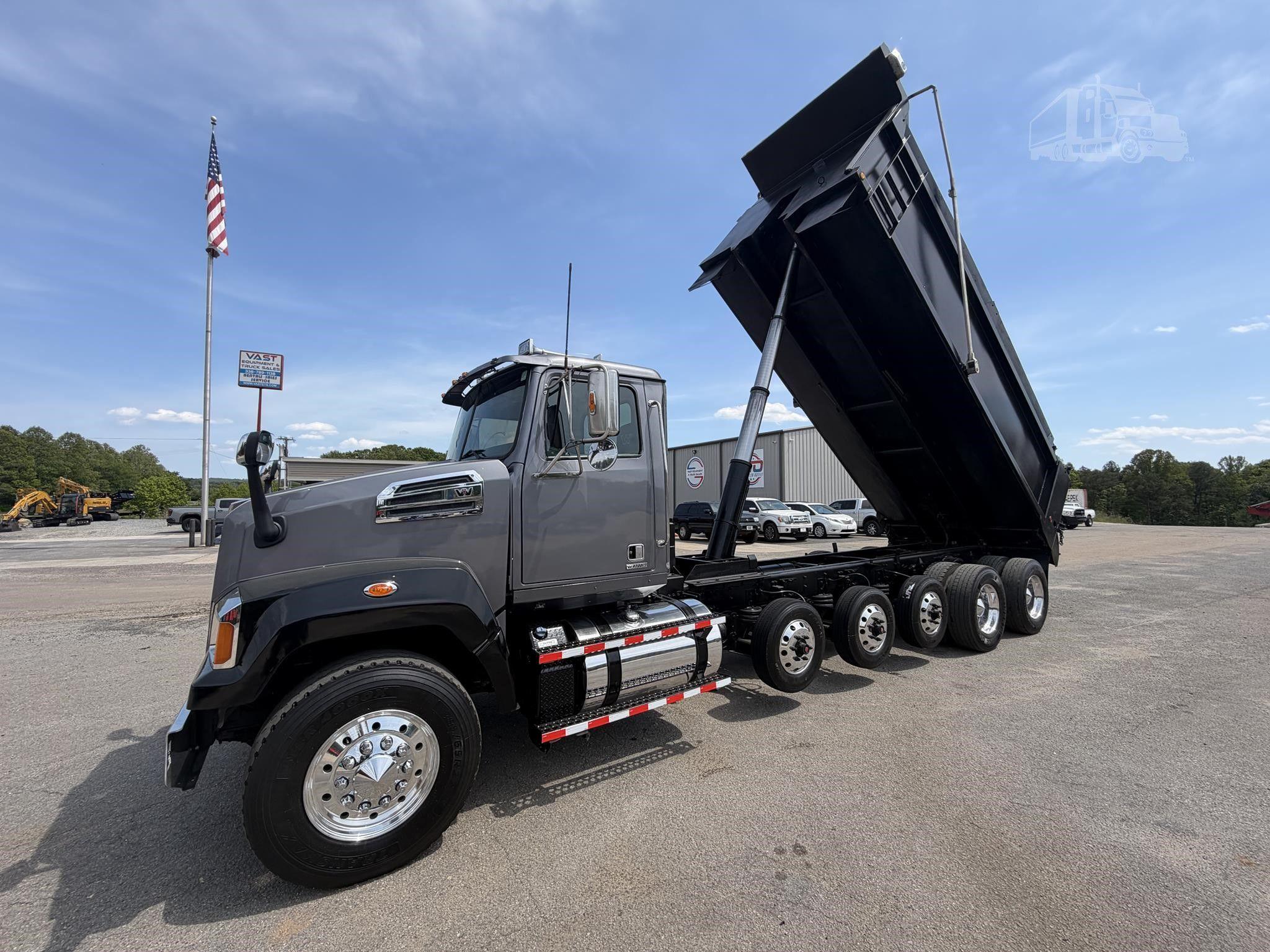 2015 WESTERN STAR 4700 photo 35