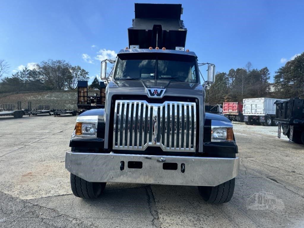 2018 WESTERN STAR 4700 photo 29