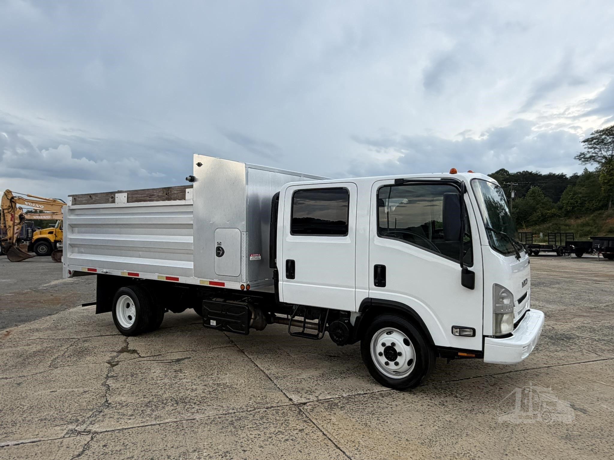 2016 ISUZU NPR HD photo 4