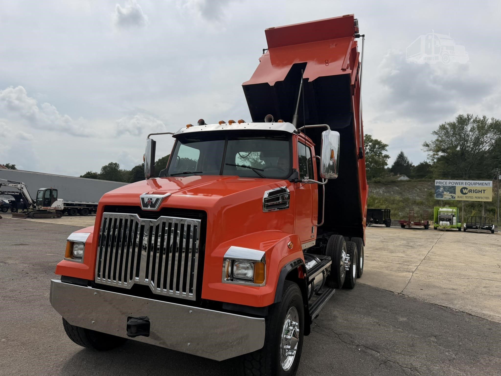 2018 WESTERN STAR 4700 photo 32