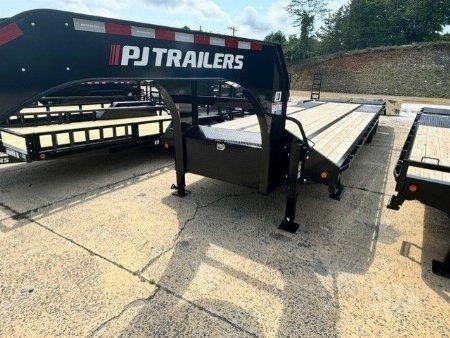 2025 PJ 30 ft Gooseneck photo 4