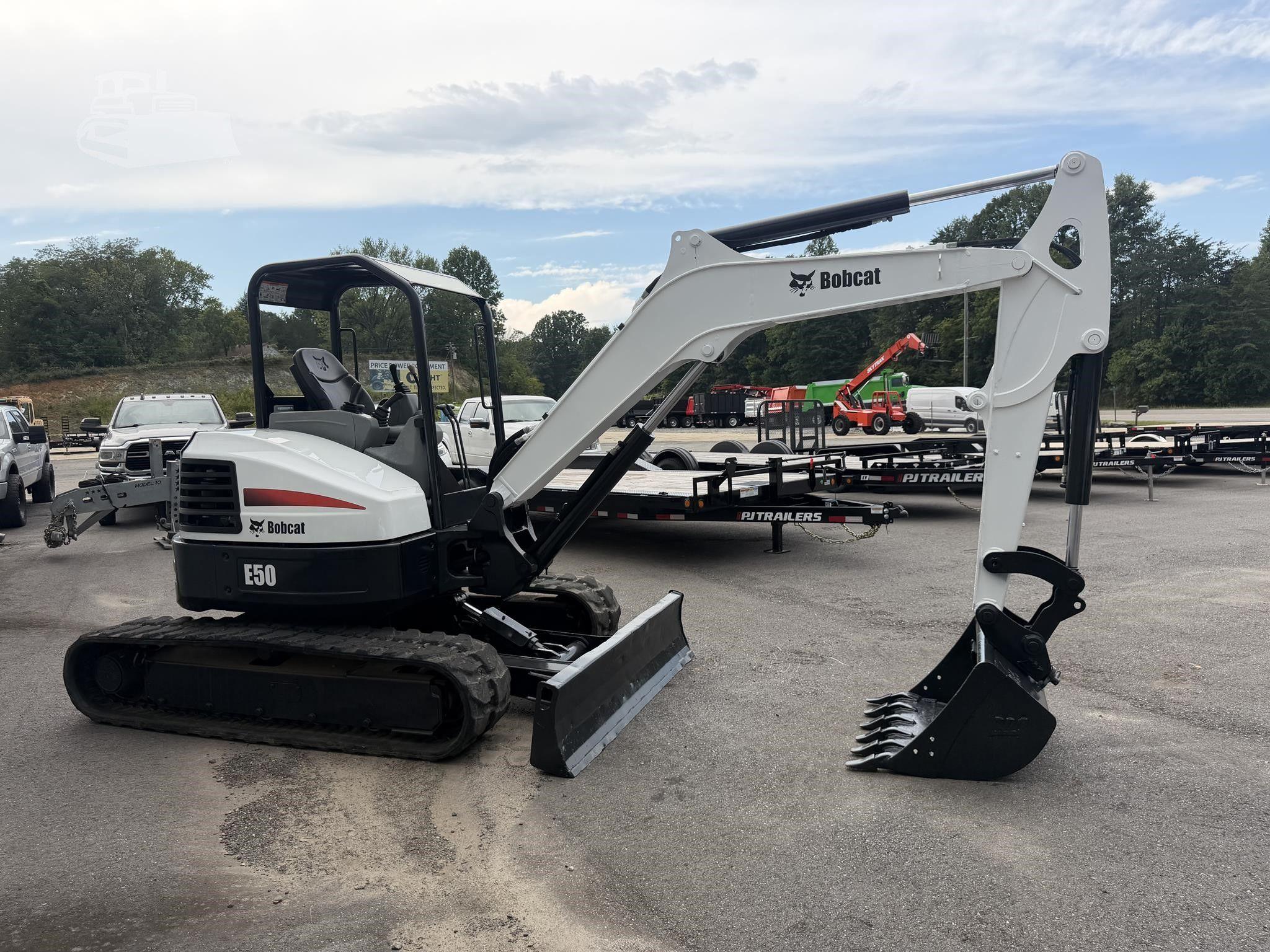 2019 BOBCAT E50 photo 2