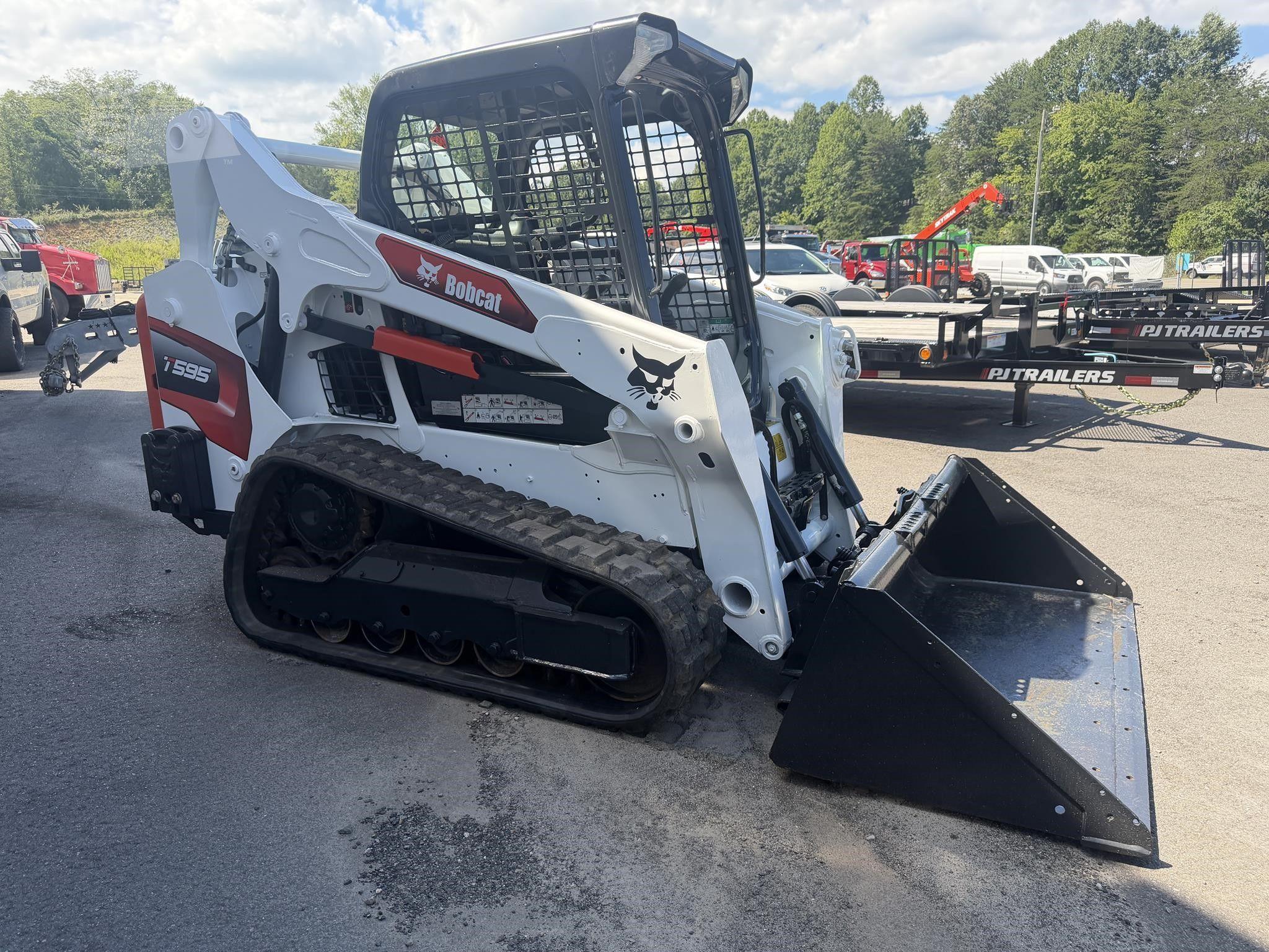 2023 BOBCAT T595 photo 6