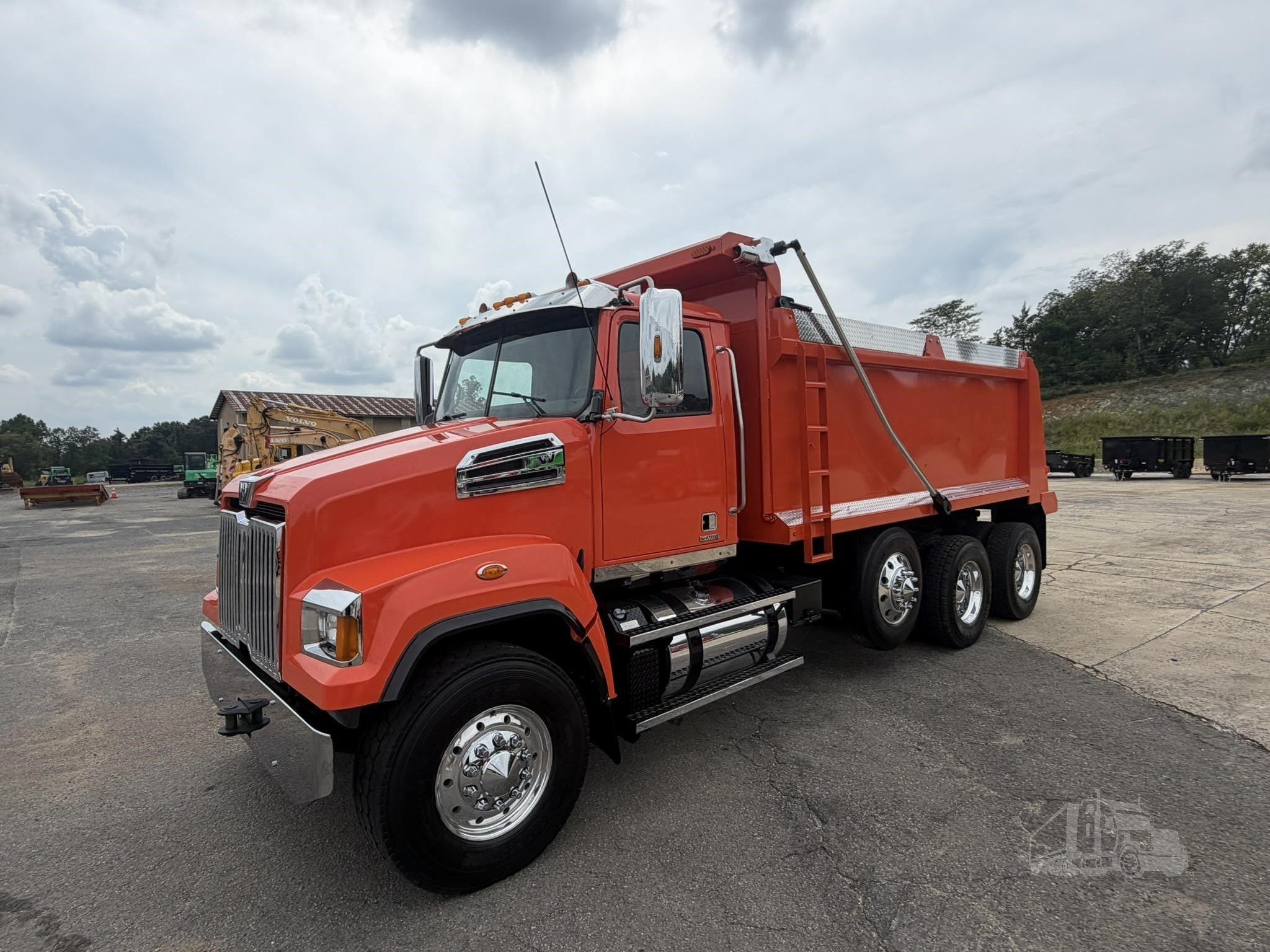 2018 WESTERN STAR 4700