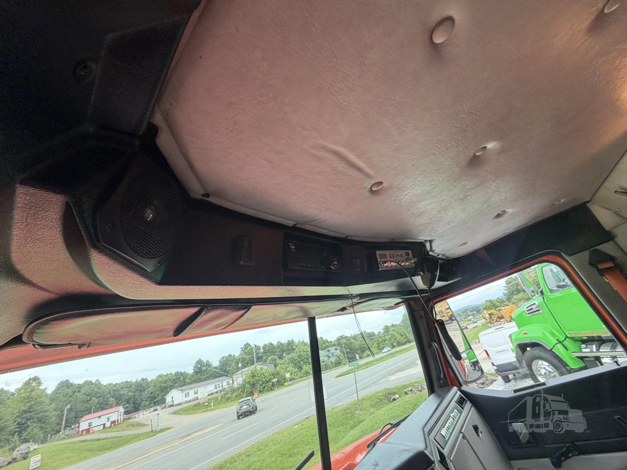 2018 WESTERN STAR 4700 photo 67