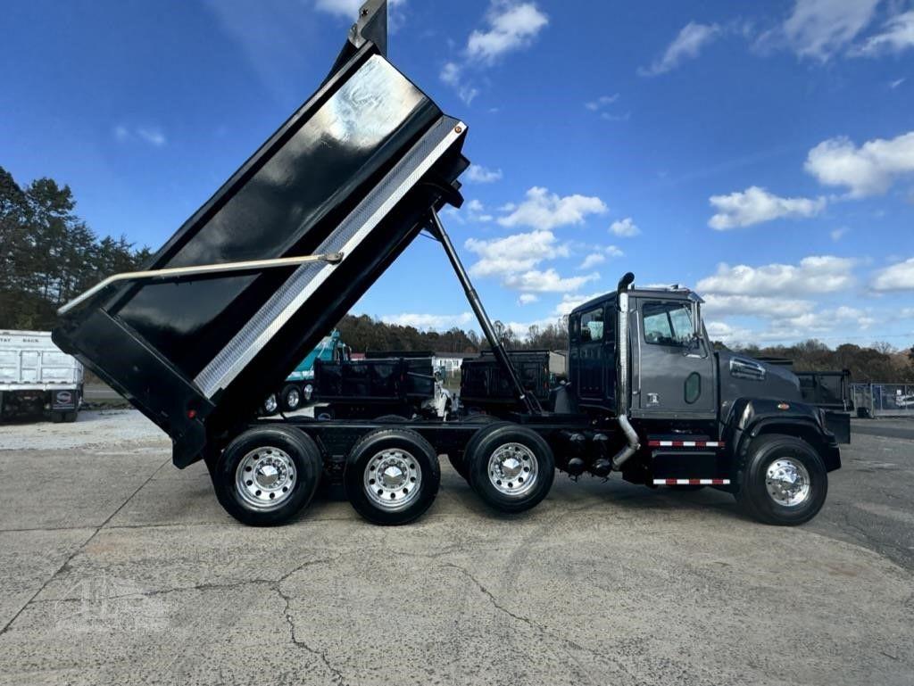 2018 WESTERN STAR 4700 photo 30