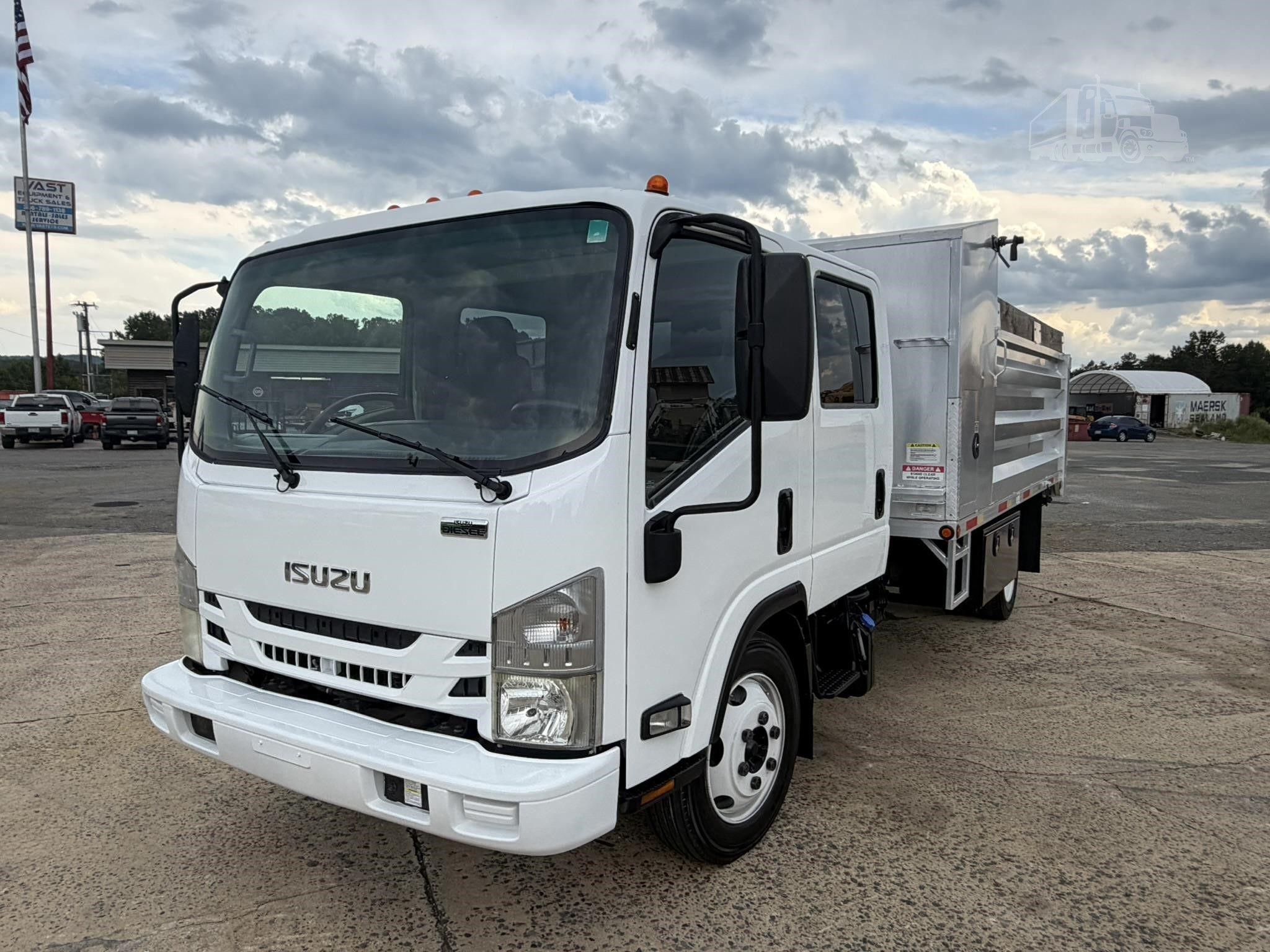 2016 ISUZU NPR HD photo 3