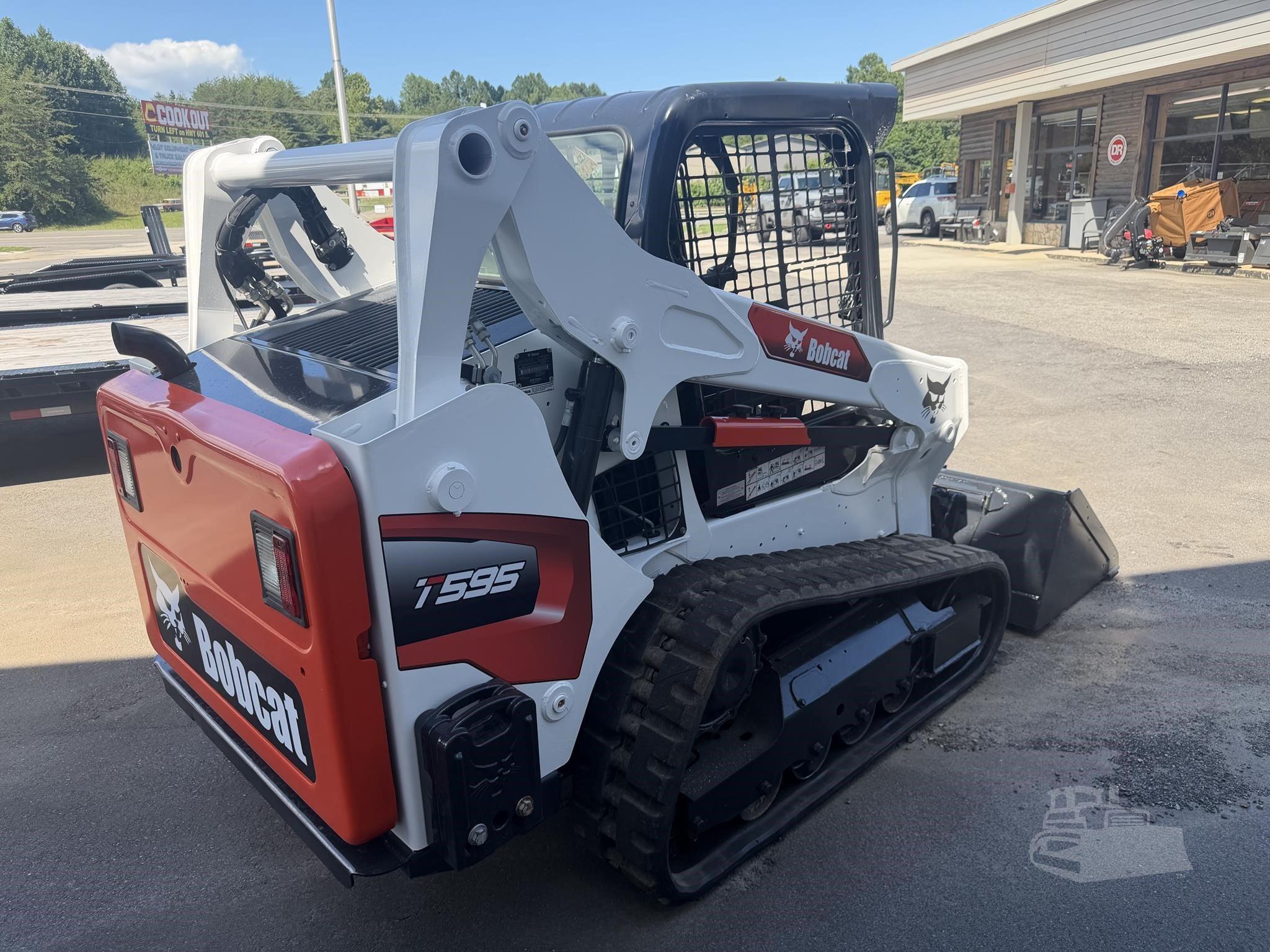 2023 BOBCAT T595 photo 4