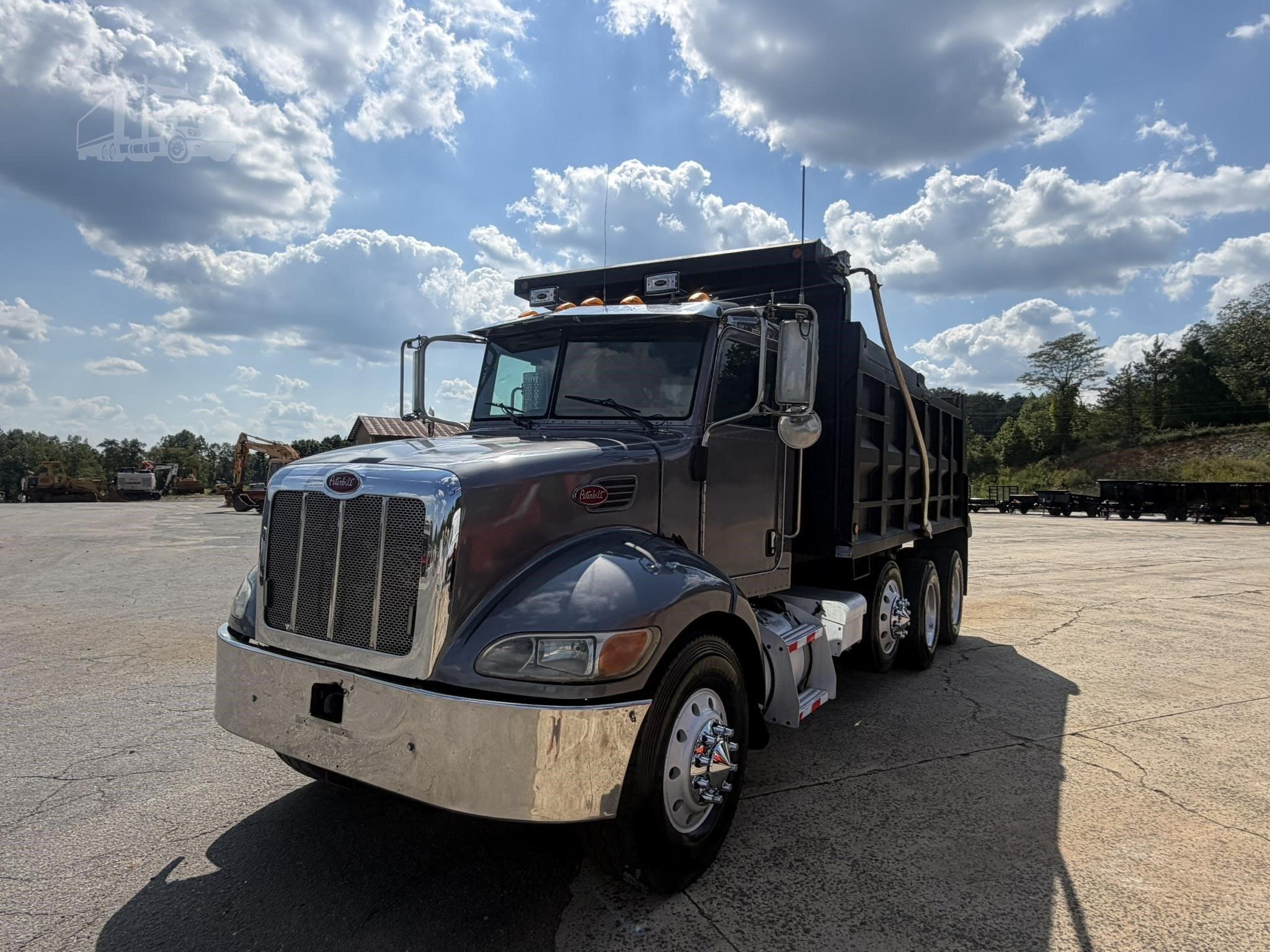 2007 PETERBILT 340 photo 17