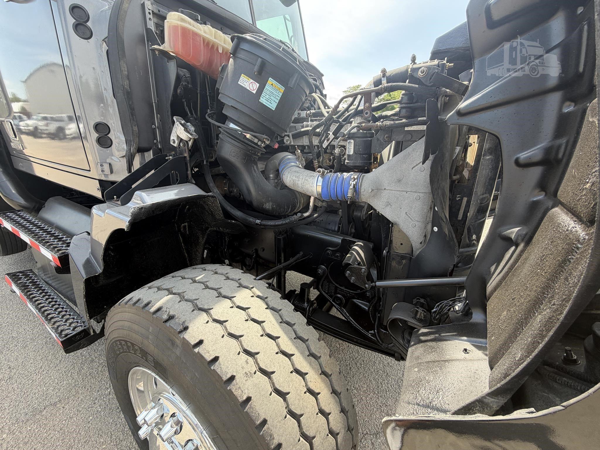 2015 WESTERN STAR 4700 photo 46