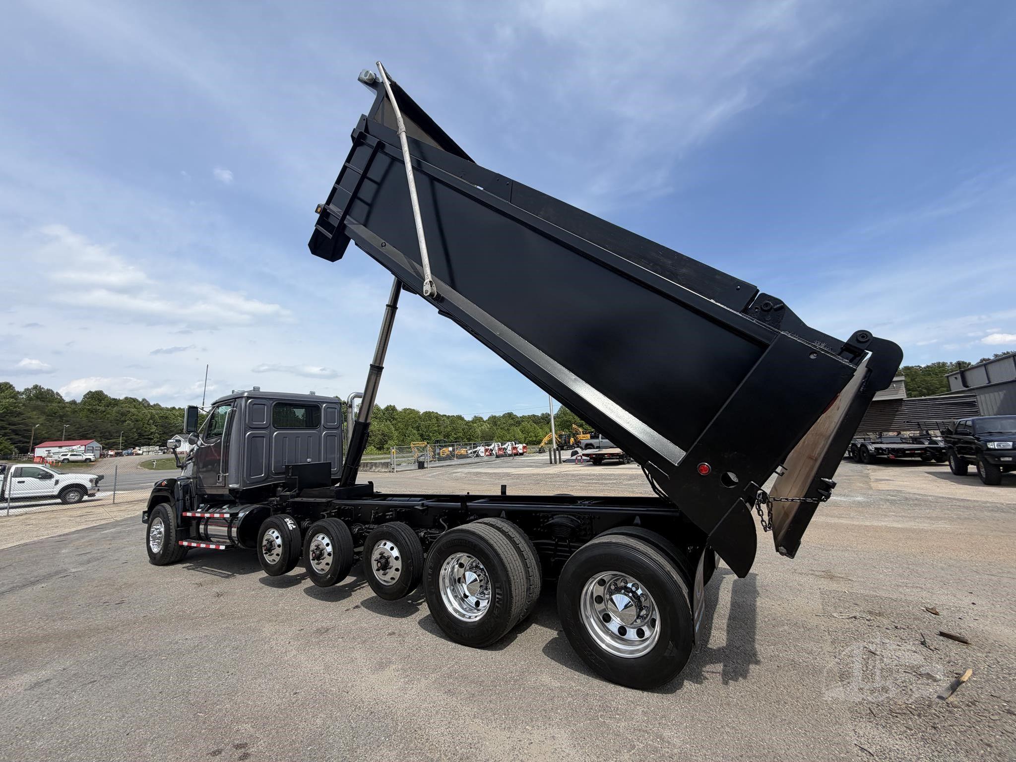 2015 WESTERN STAR 4700 photo 29