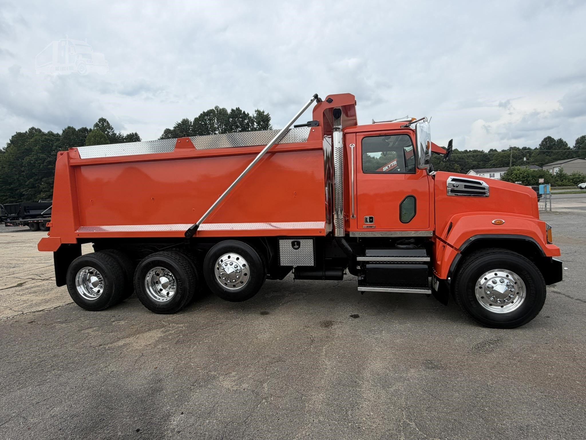 2018 WESTERN STAR 4700 photo 30