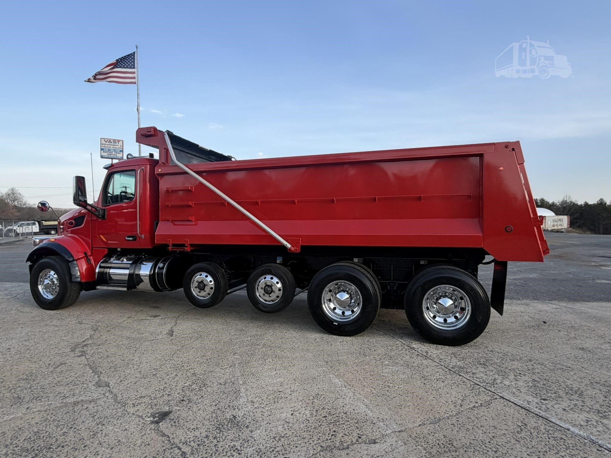 2022 PETERBILT 567 photo 35