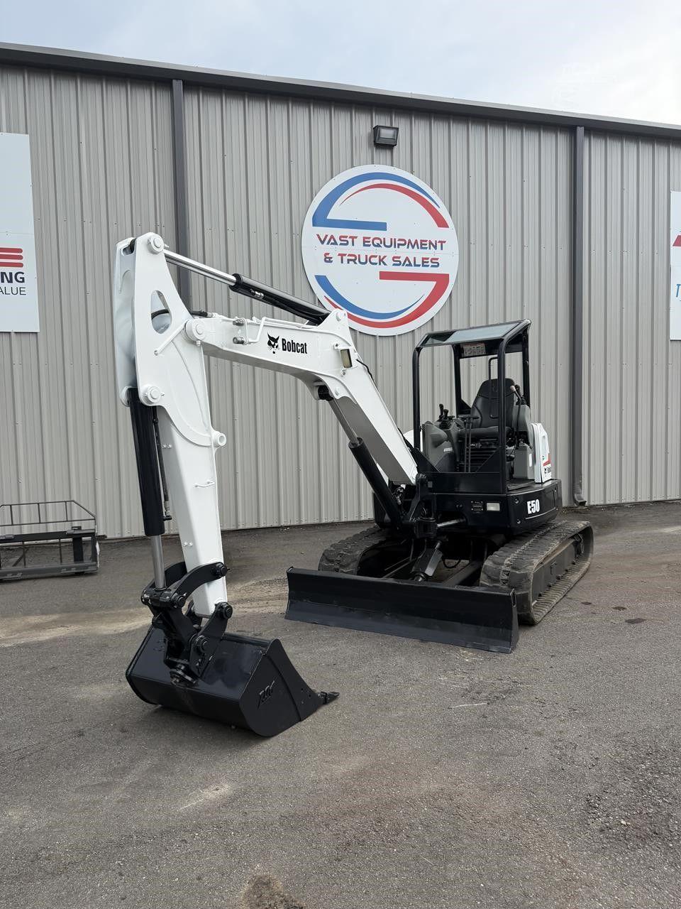 2019 BOBCAT E50 photo 3
