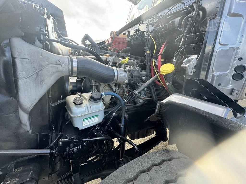 2018 WESTERN STAR 4700 photo 52