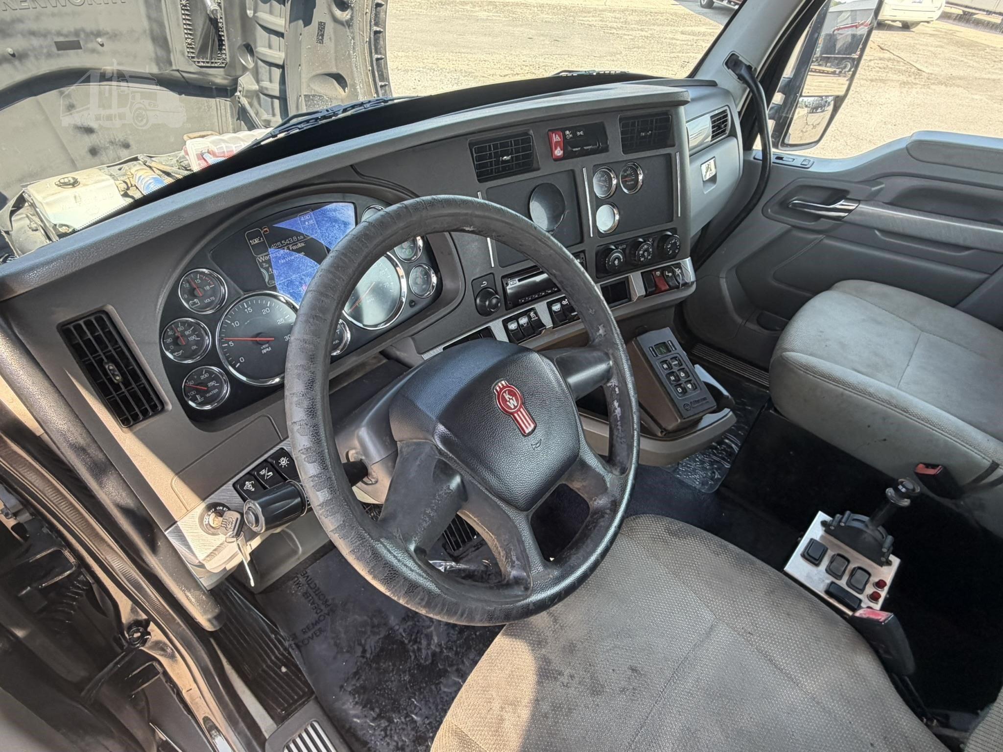 2016 KENWORTH T880 photo 64