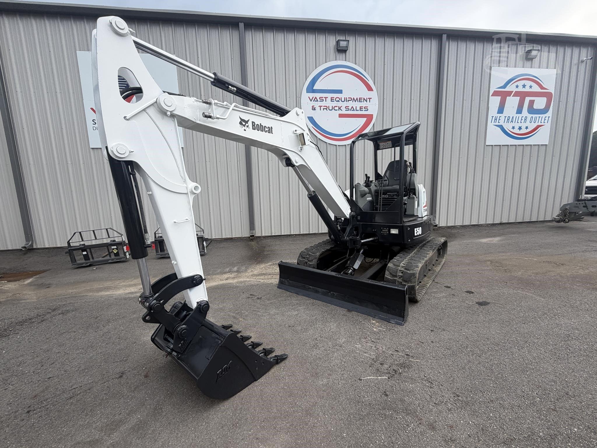 2019 BOBCAT E50 photo 16
