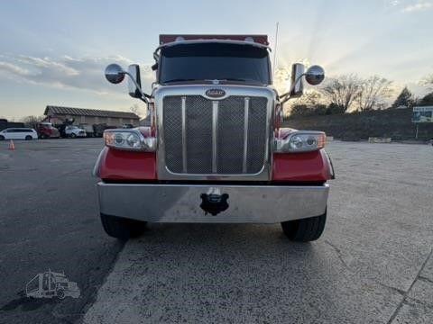 2022 PETERBILT 567 photo 17
