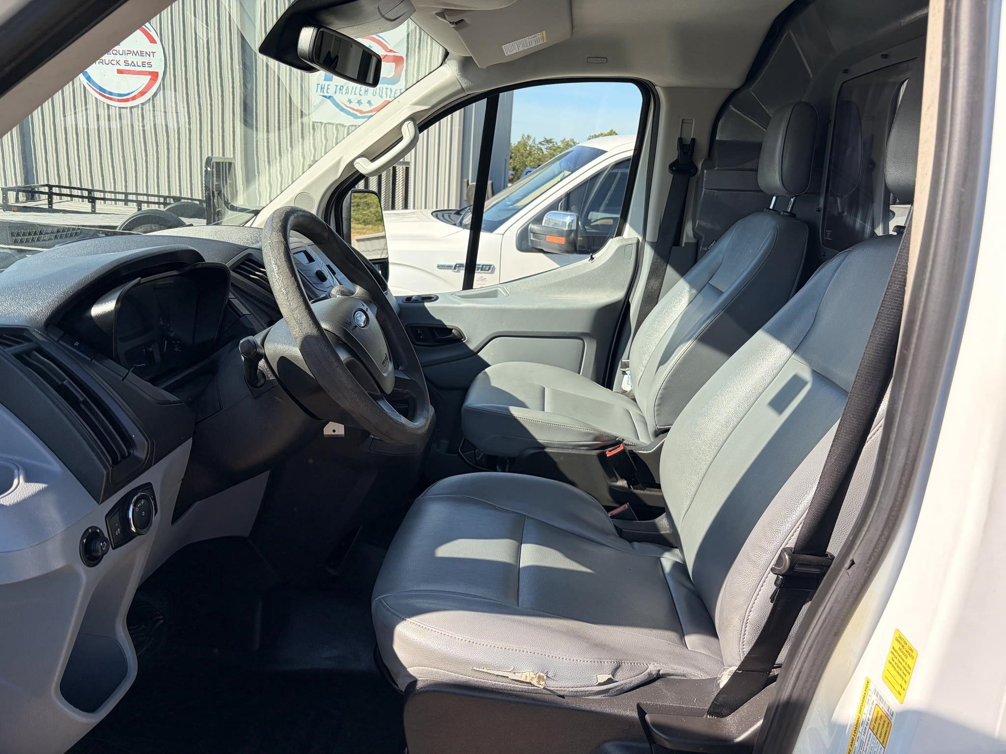 2018 FORD TRANSIT photo 12