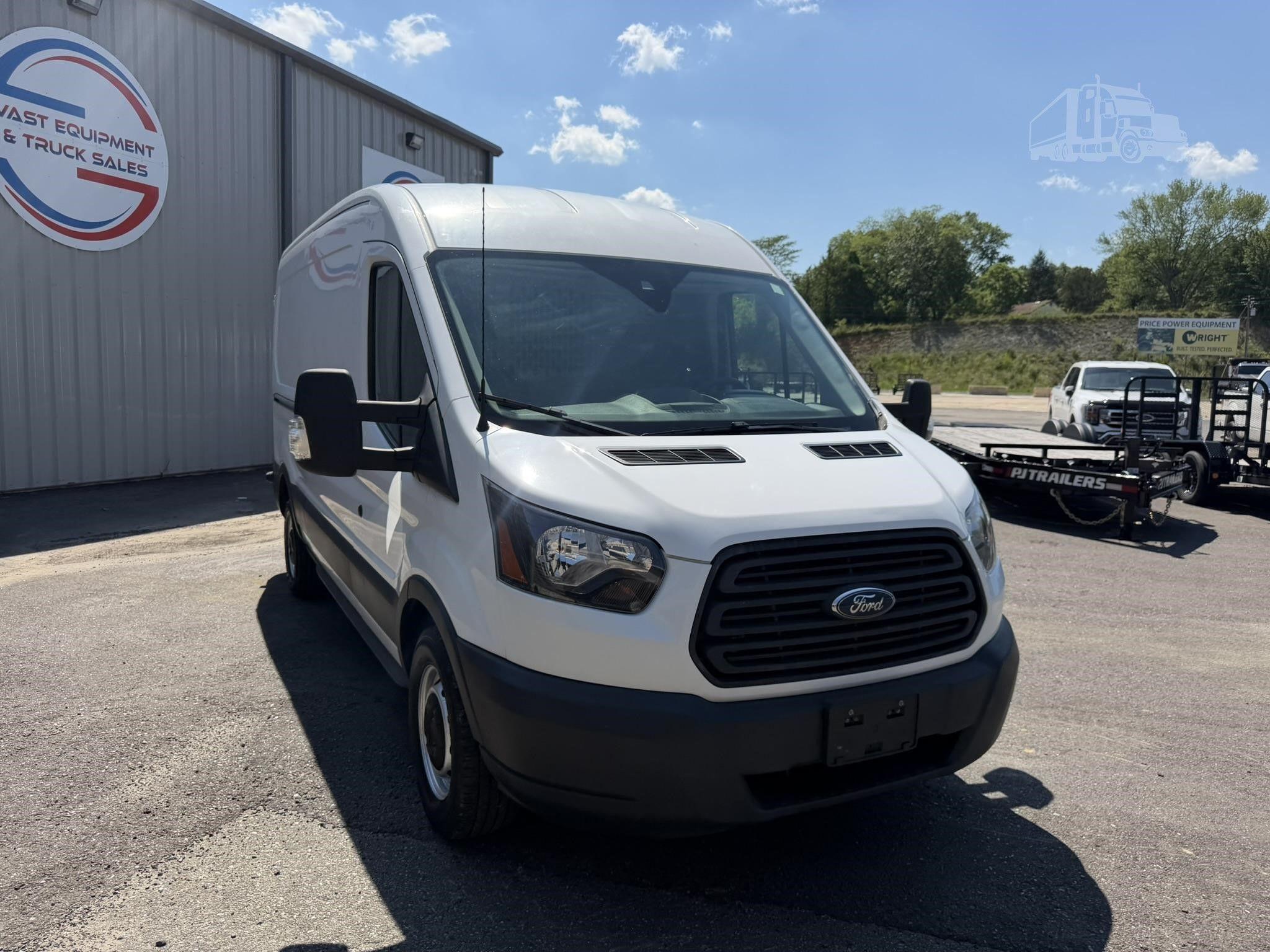 2018 FORD TRANSIT photo 6