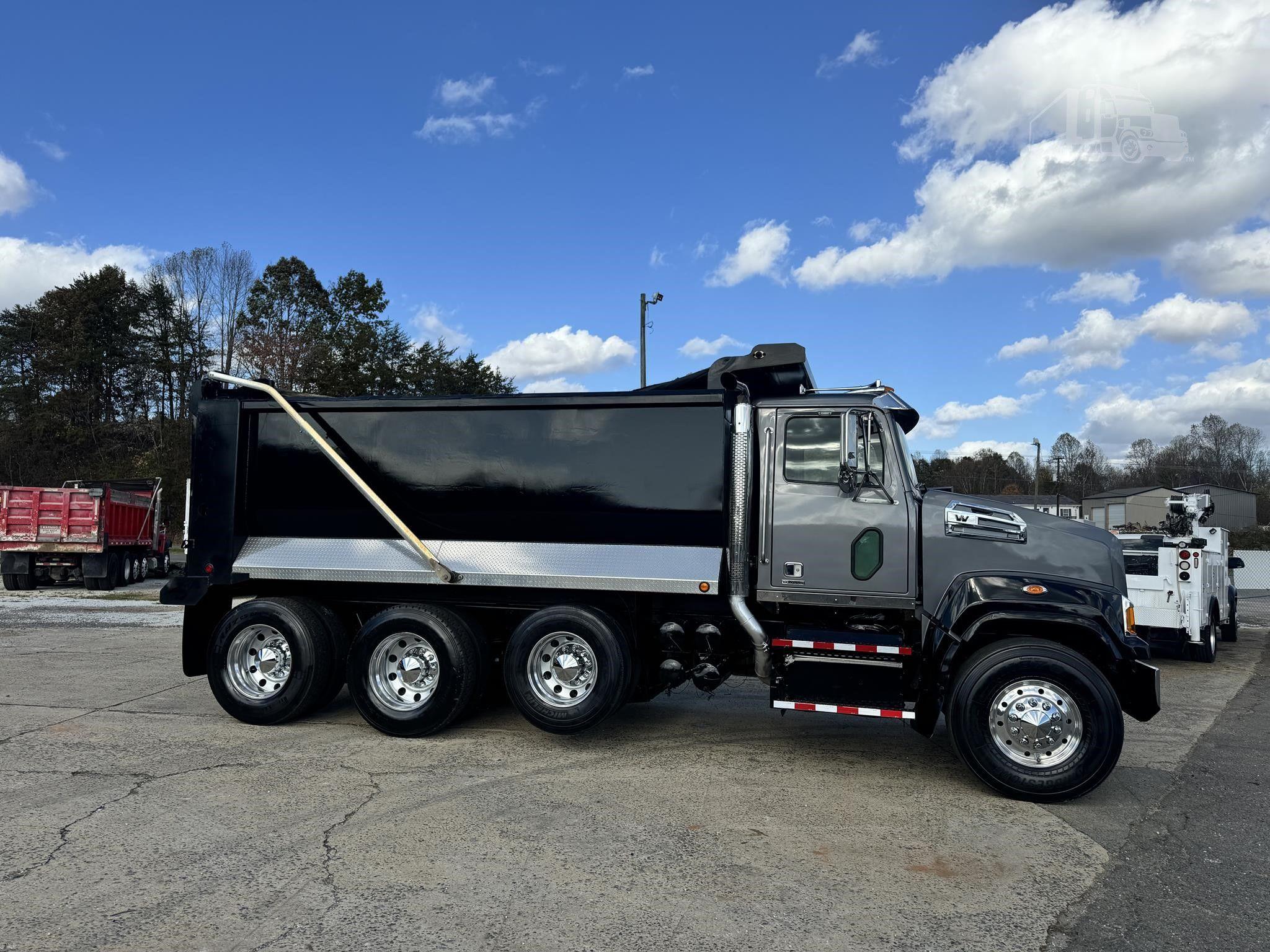 2018 WESTERN STAR 4700 photo 4
