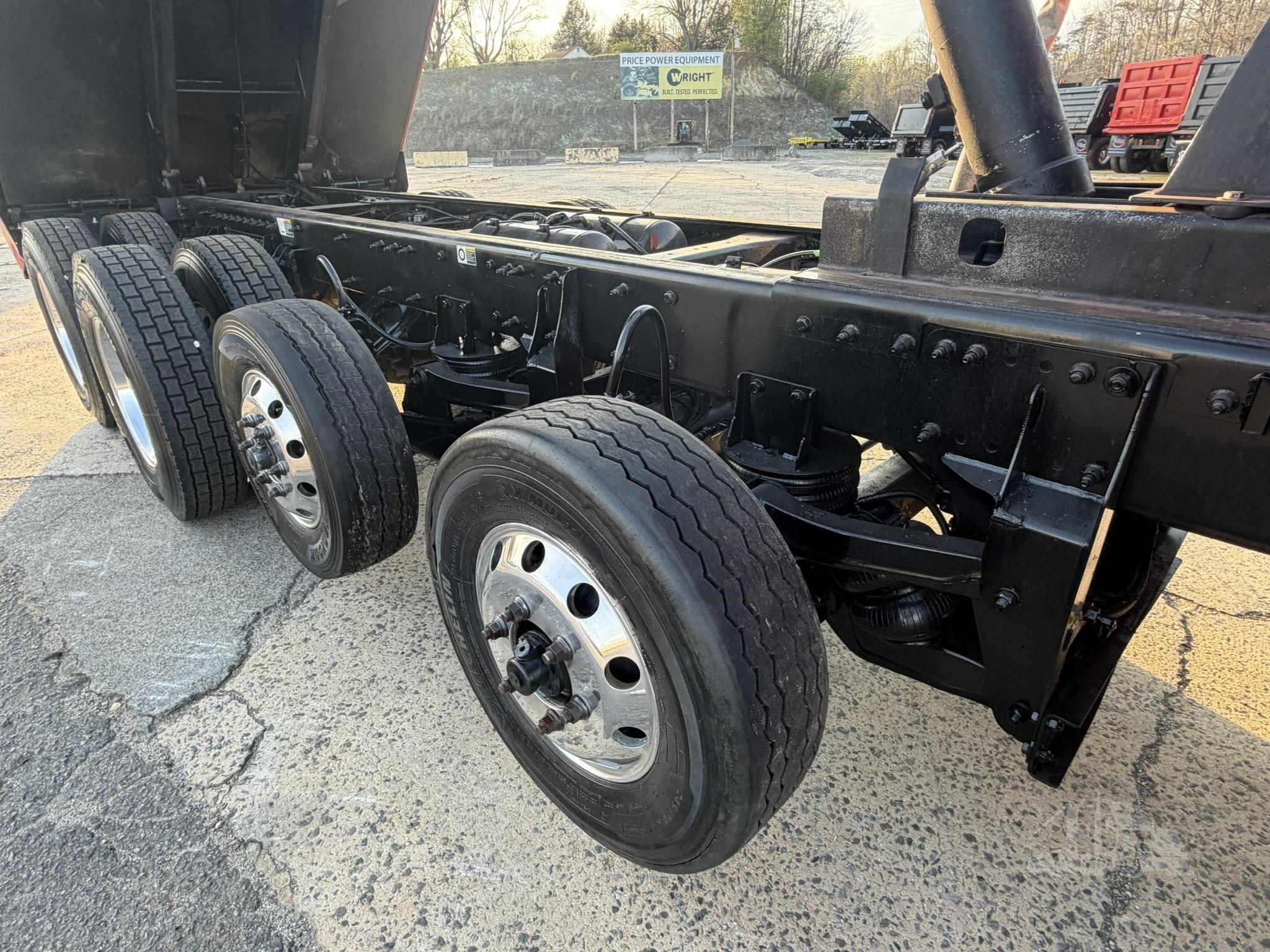 2022 PETERBILT 567 photo 47