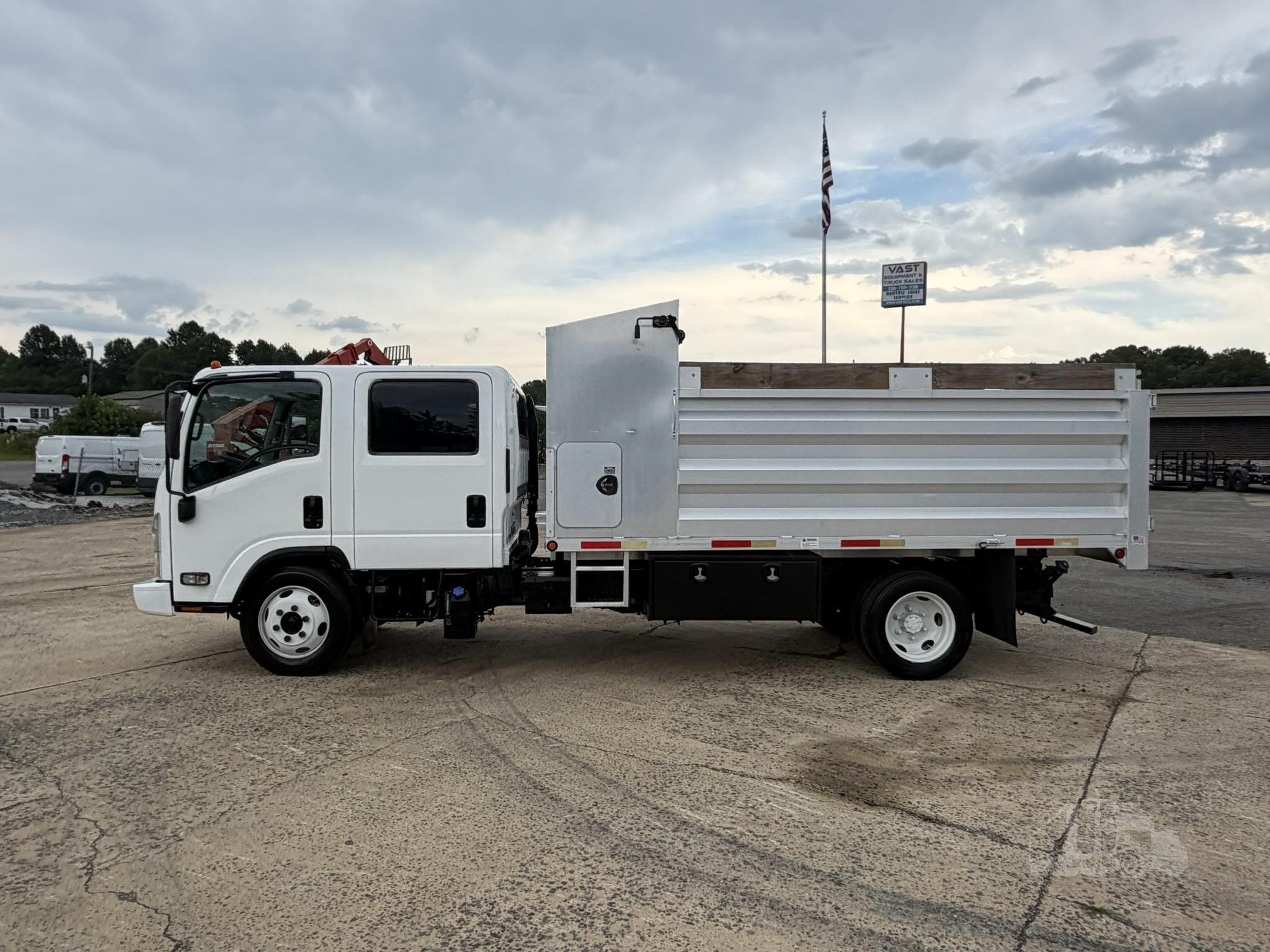 2016 ISUZU NPR HD photo 8