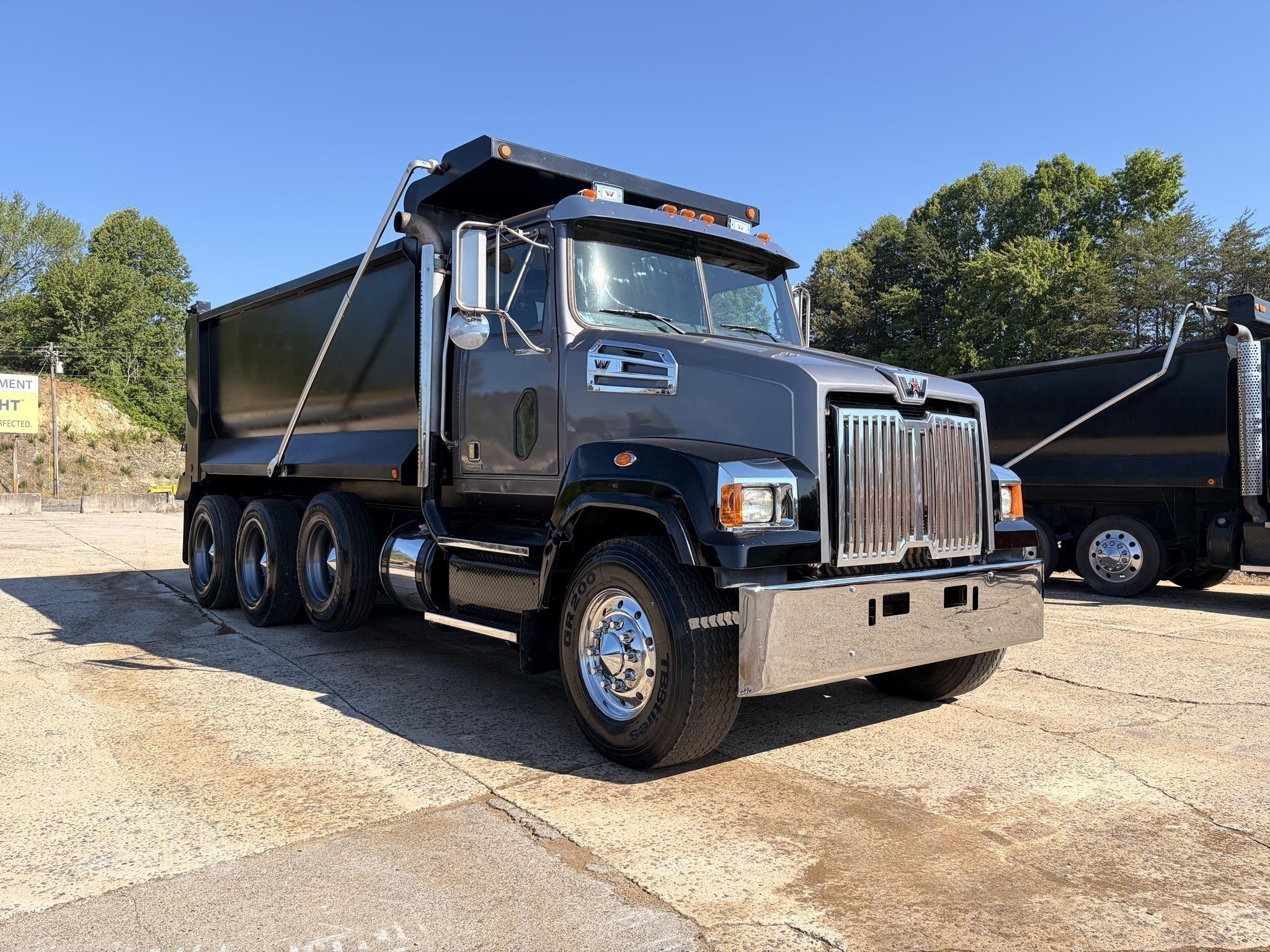 2016 WESTERN STAR 4700 photo 2