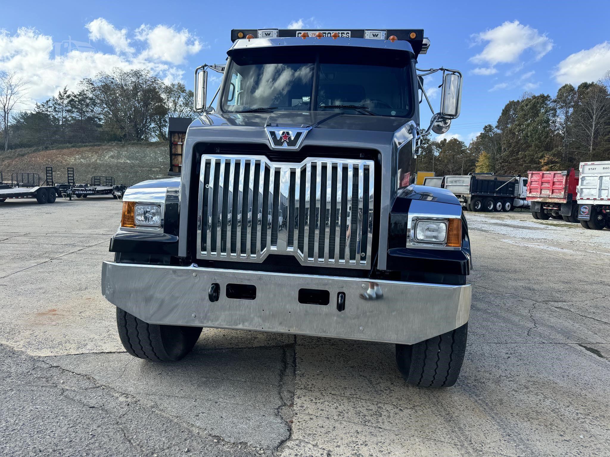 2018 WESTERN STAR 4700 photo 5