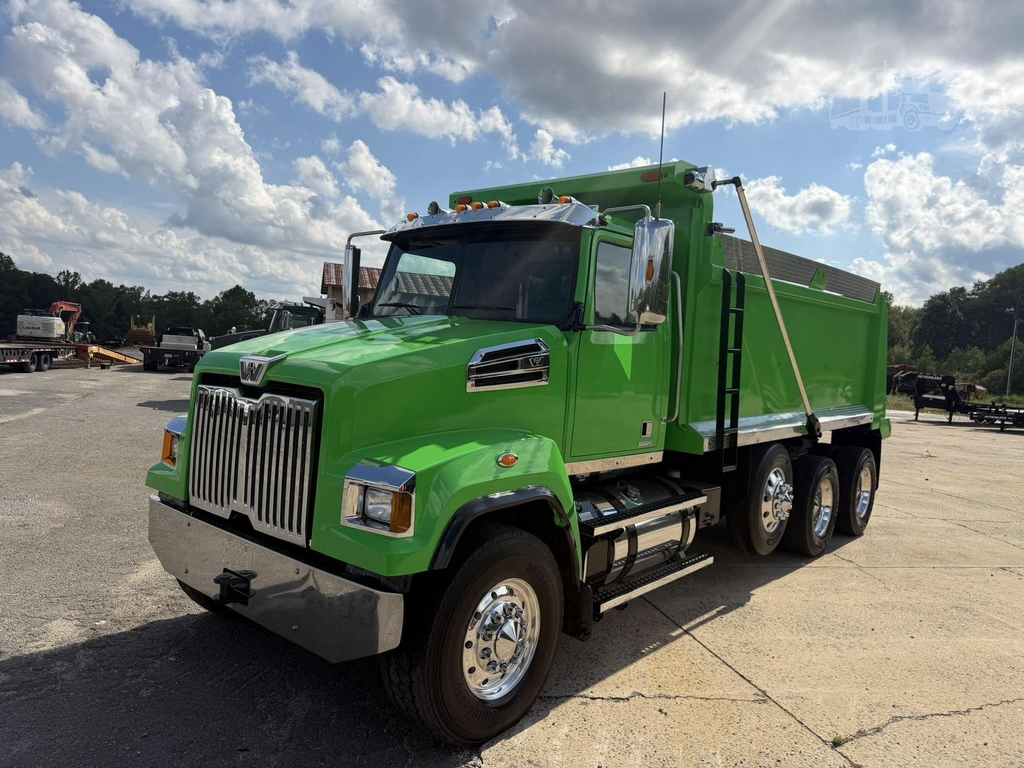 2018 WESTERN STAR 4700 photo 4