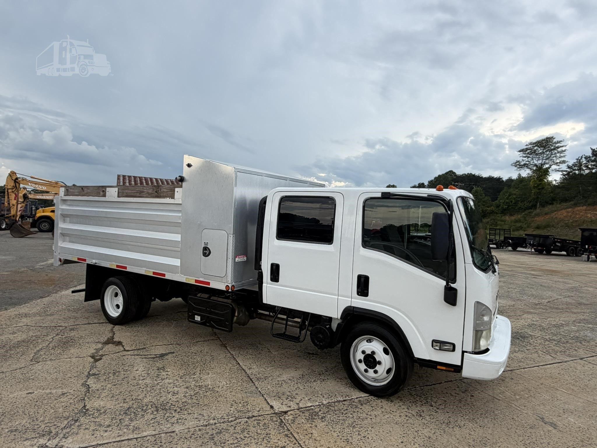 2016 ISUZU NPR HD photo 15