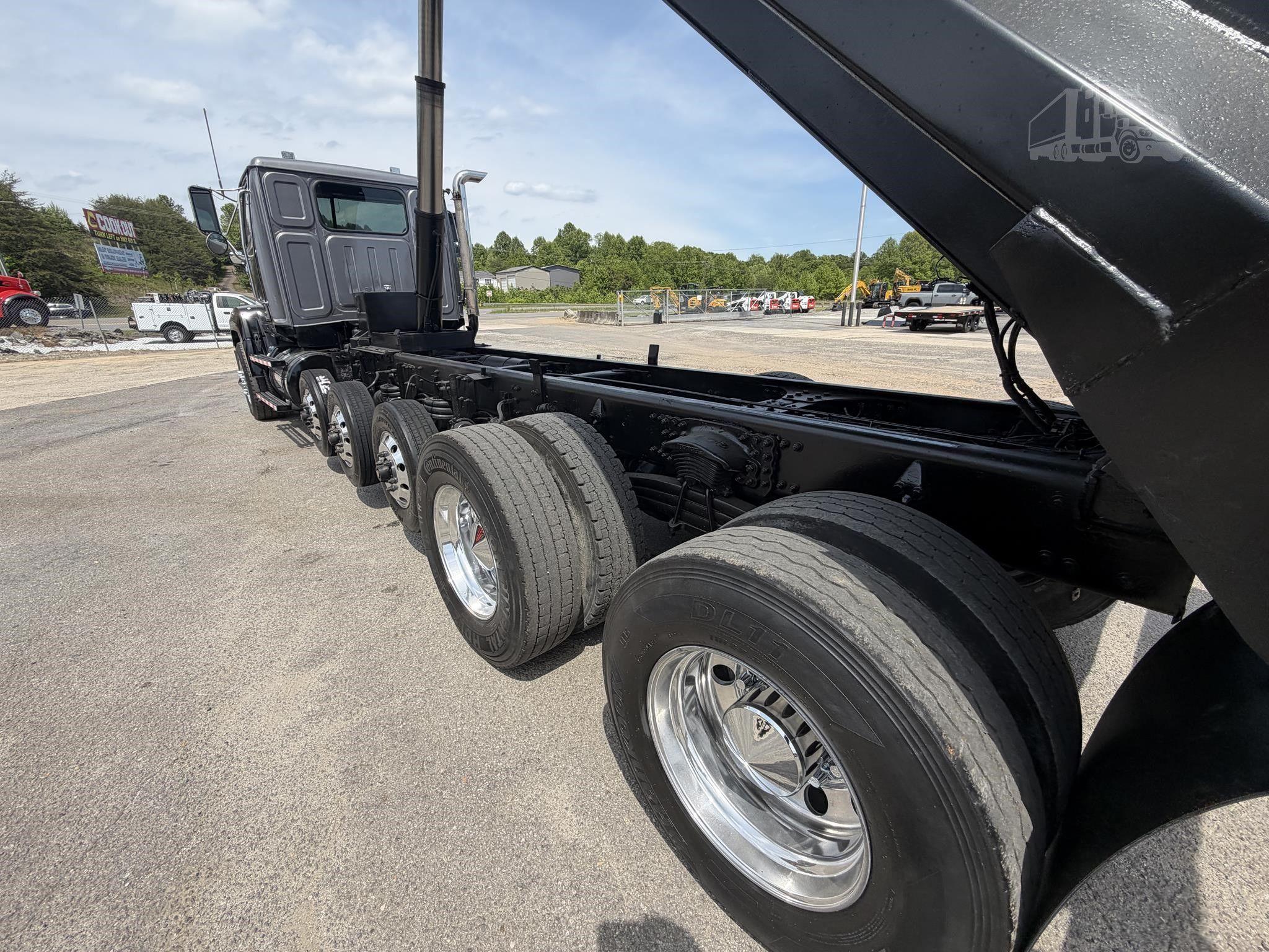 2015 WESTERN STAR 4700 photo 39