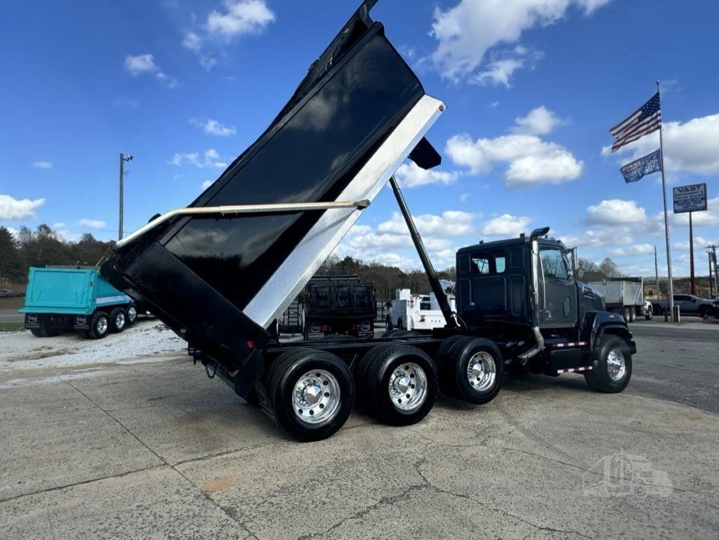 2018 WESTERN STAR 4700 photo 33