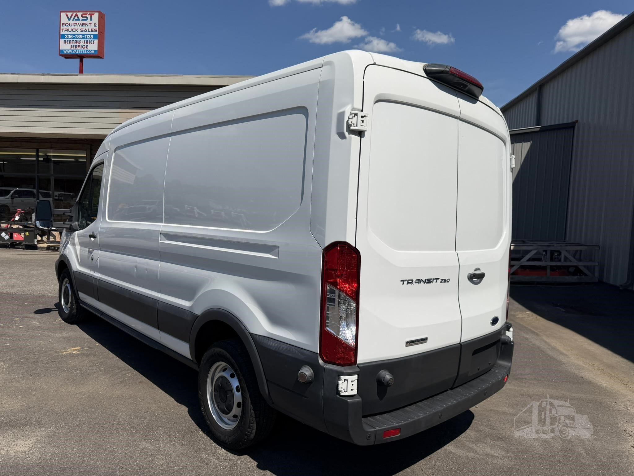 2018 FORD TRANSIT photo 15