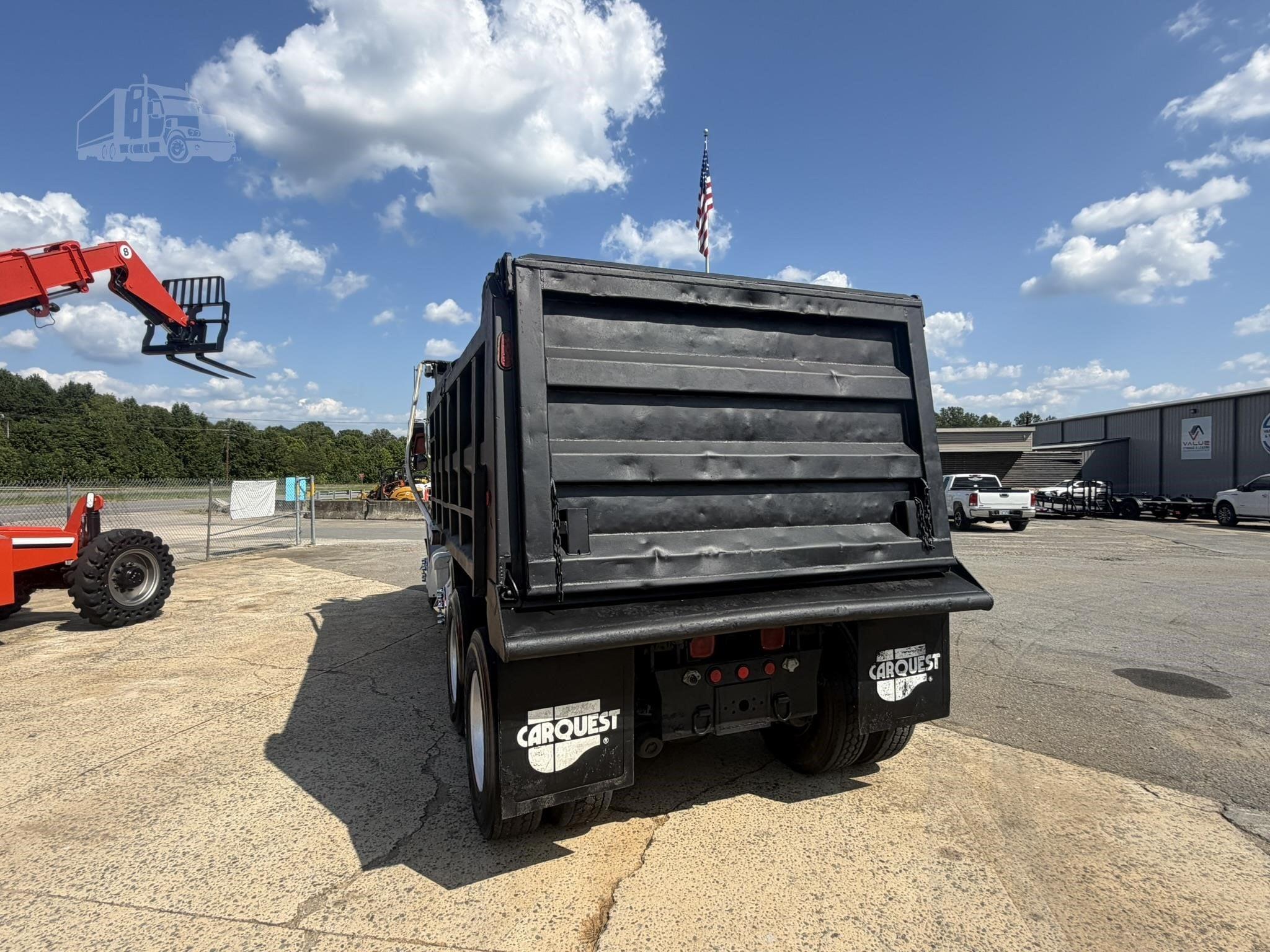 2007 PETERBILT 340 photo 36