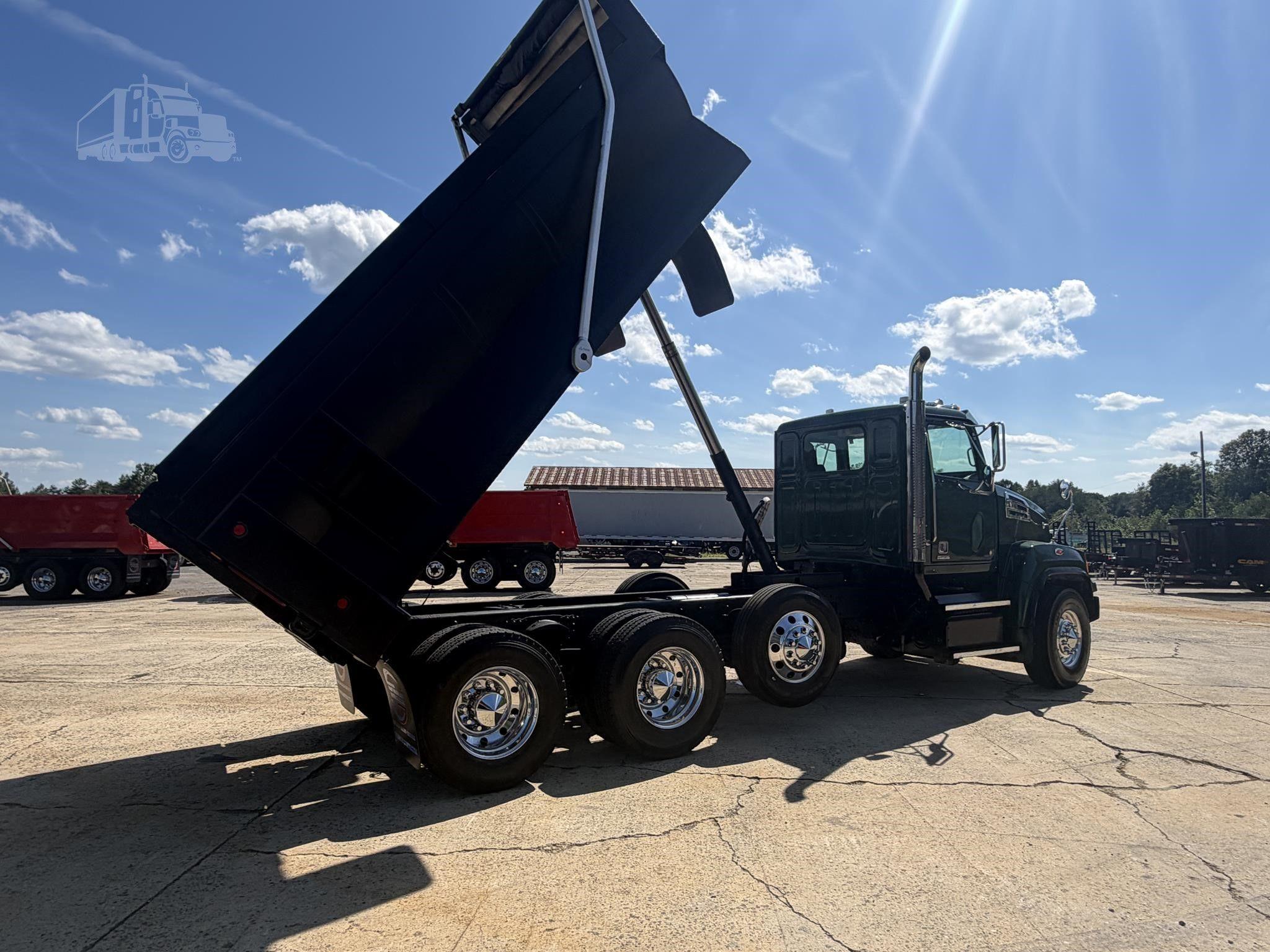 2016 WESTERN STAR 4700 photo 37
