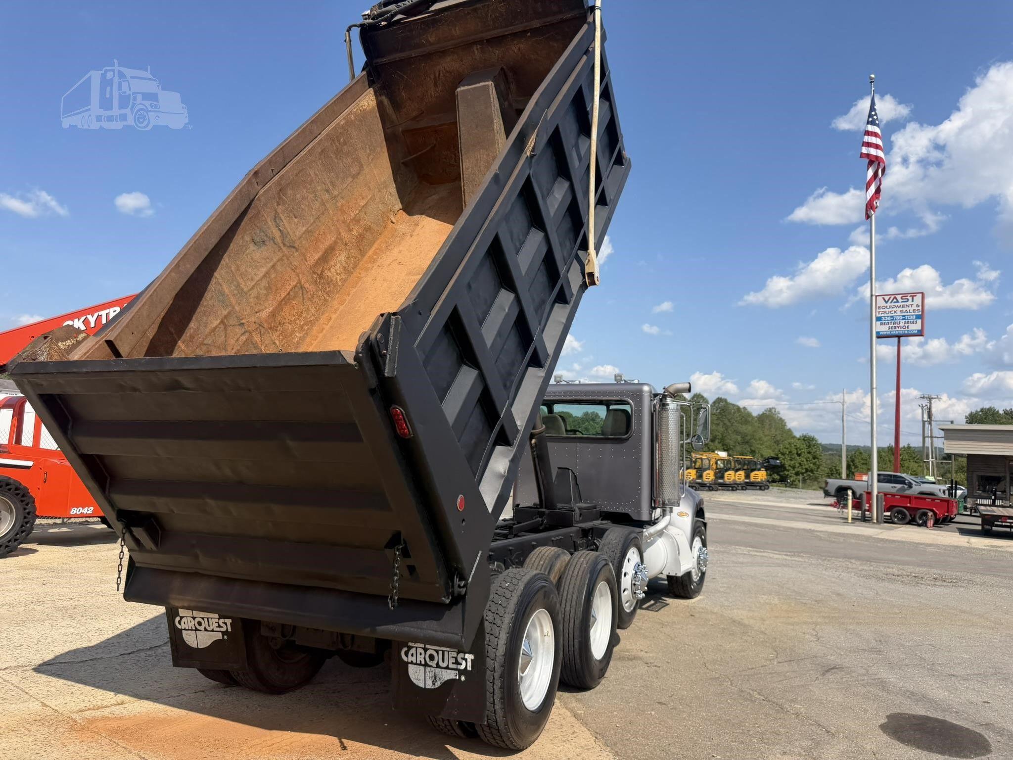2007 PETERBILT 340 photo 41