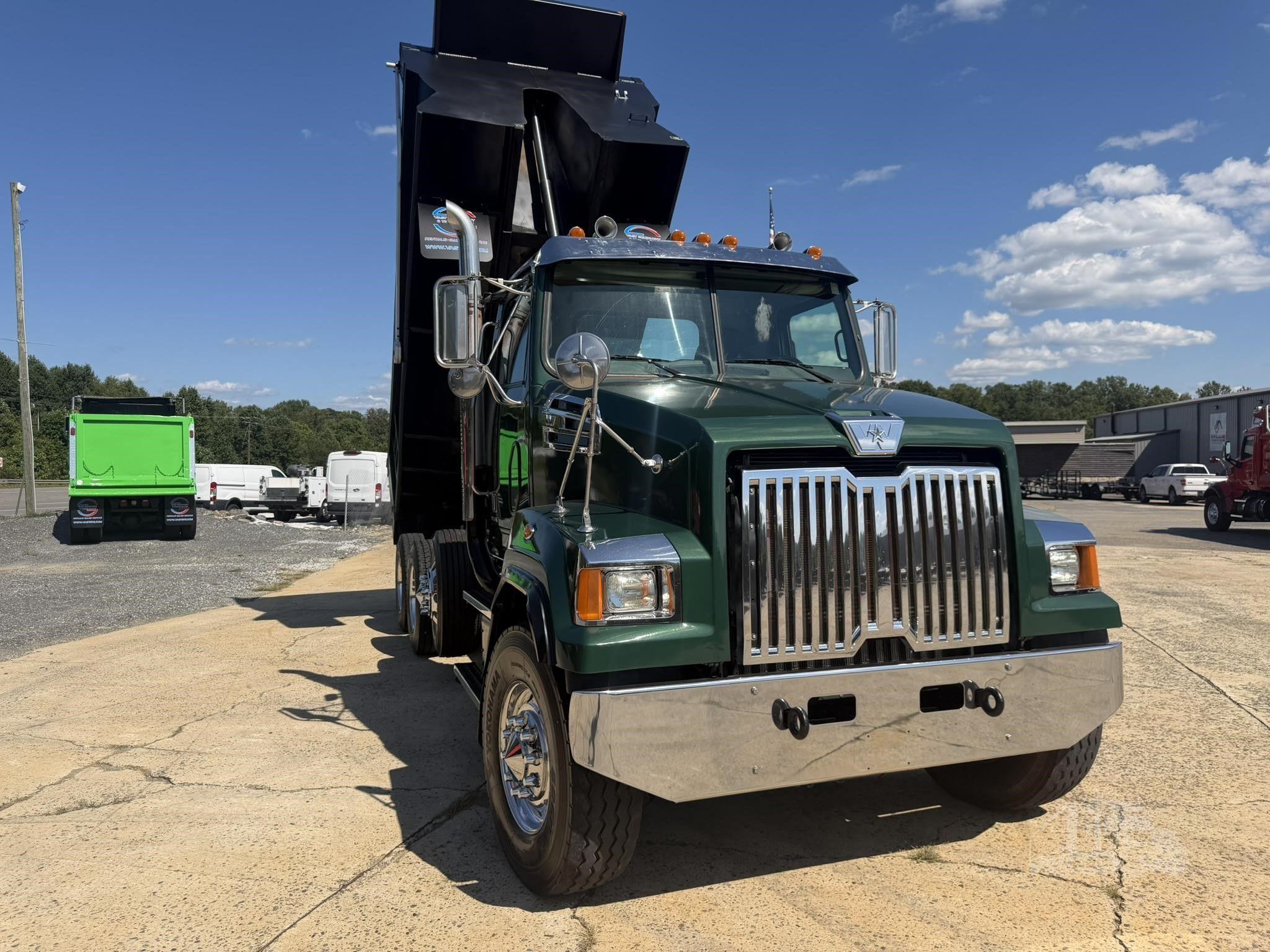 2016 WESTERN STAR 4700 photo 31