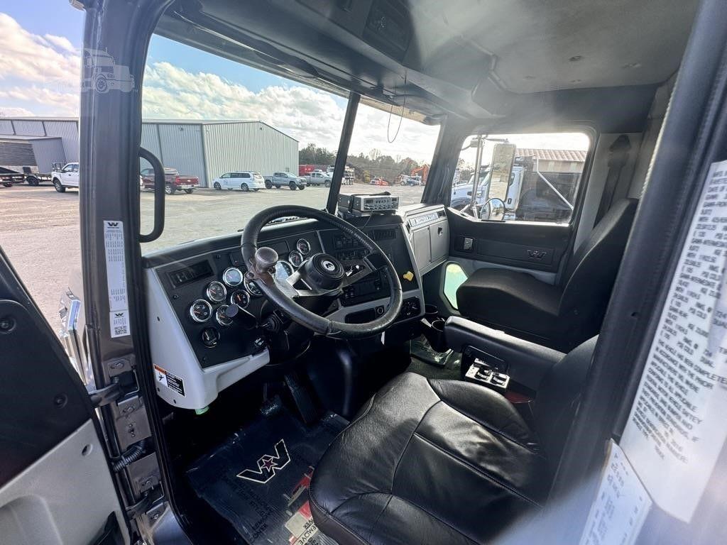 2018 WESTERN STAR 4700 photo 64