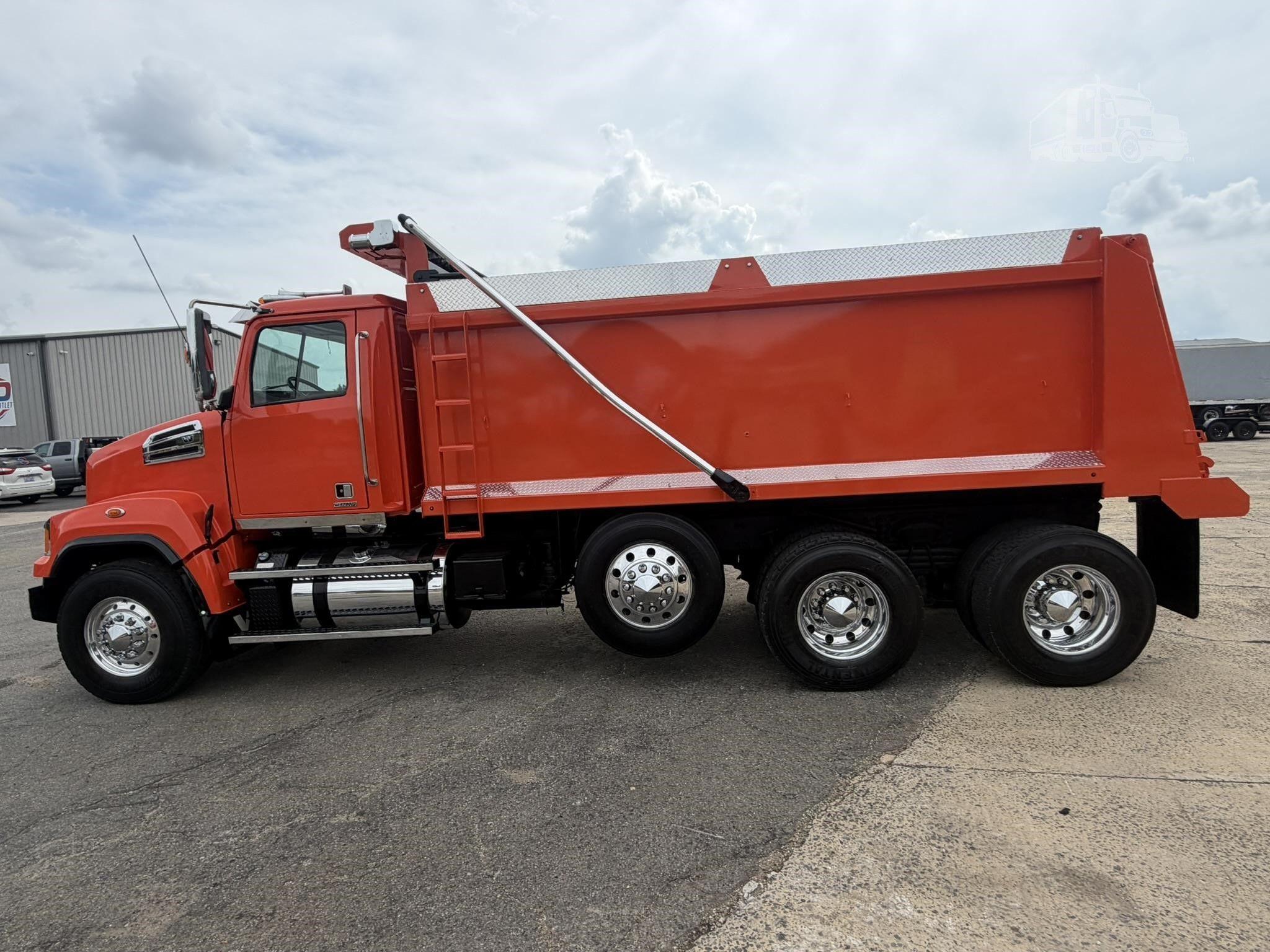 2018 WESTERN STAR 4700 photo 13
