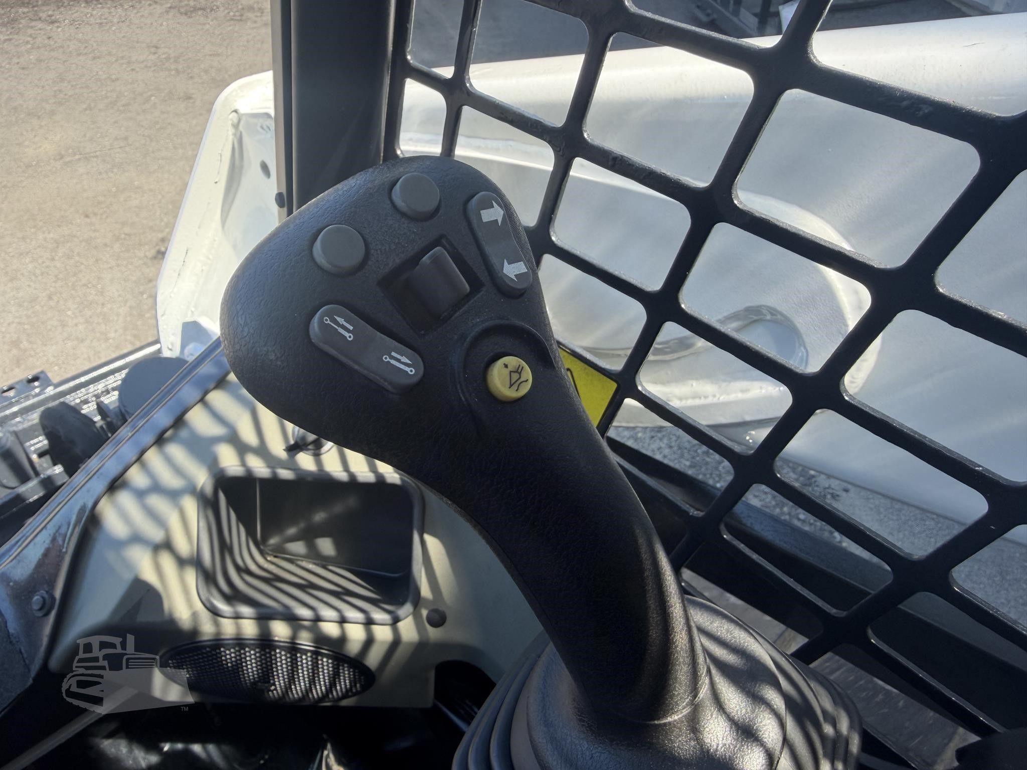 2023 BOBCAT T595 photo 24