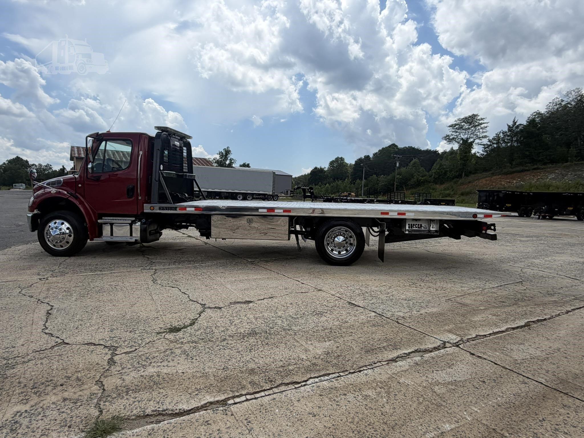 2018 FREIGHTLINER BUSINESS CLASS M2 106 photo 25