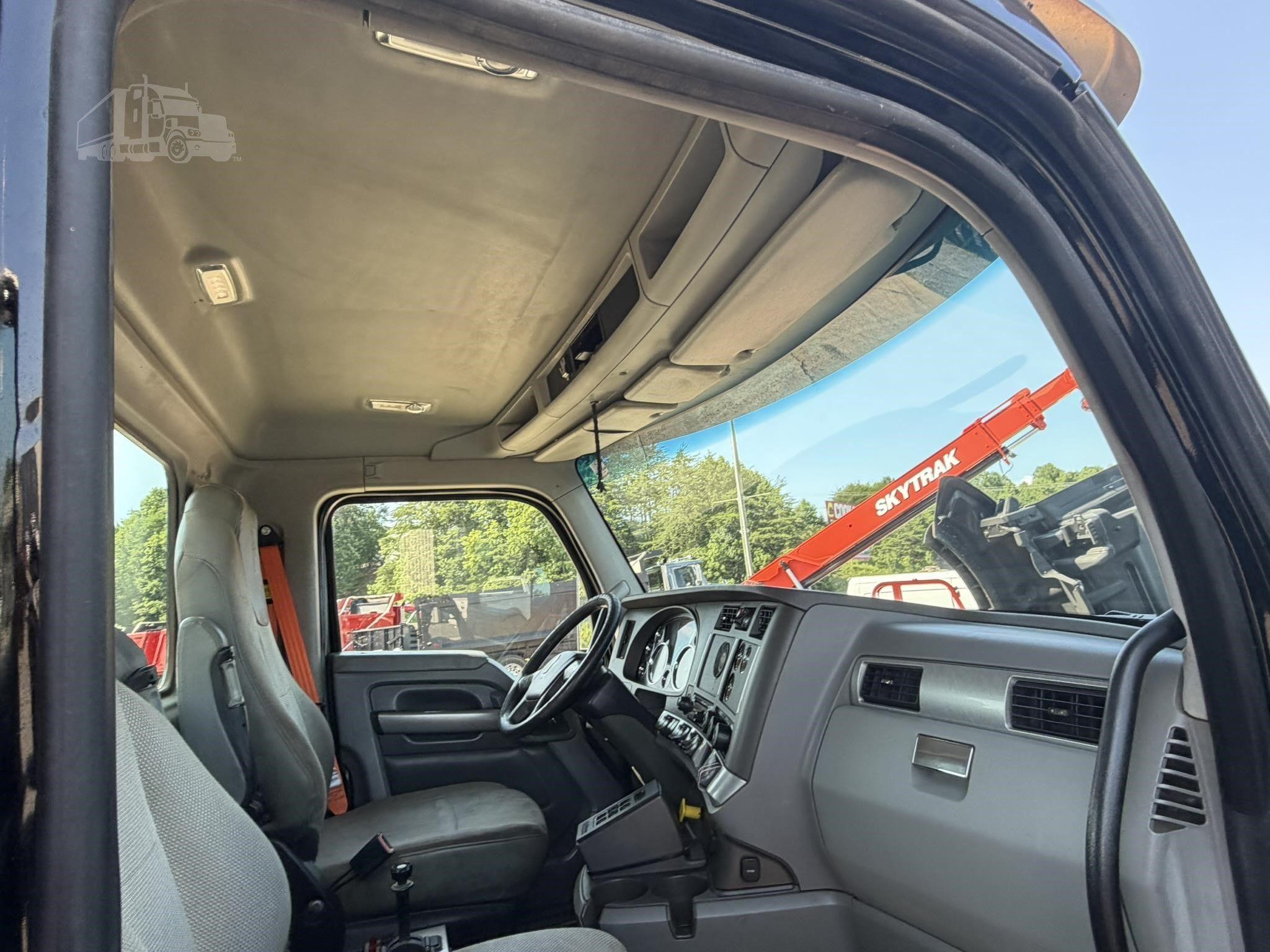 2016 KENWORTH T880 photo 59