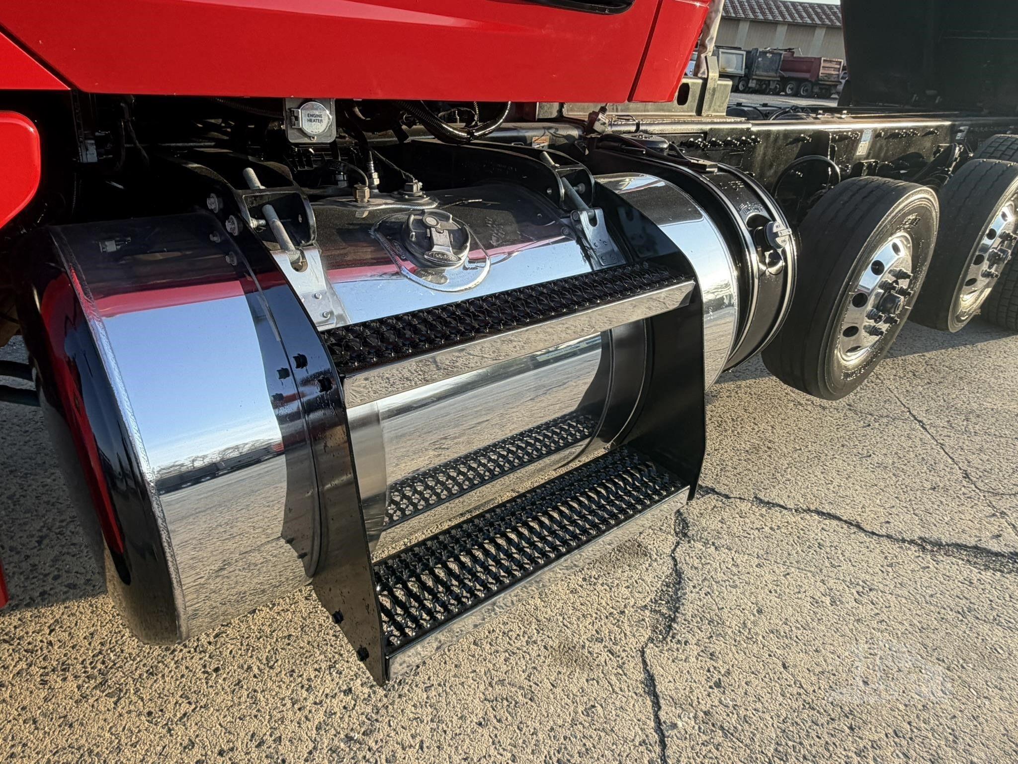 2022 PETERBILT 567 photo 56