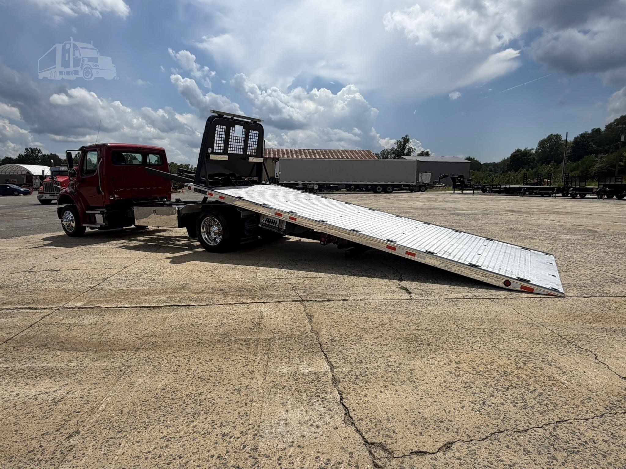 2018 FREIGHTLINER BUSINESS CLASS M2 106 photo 32