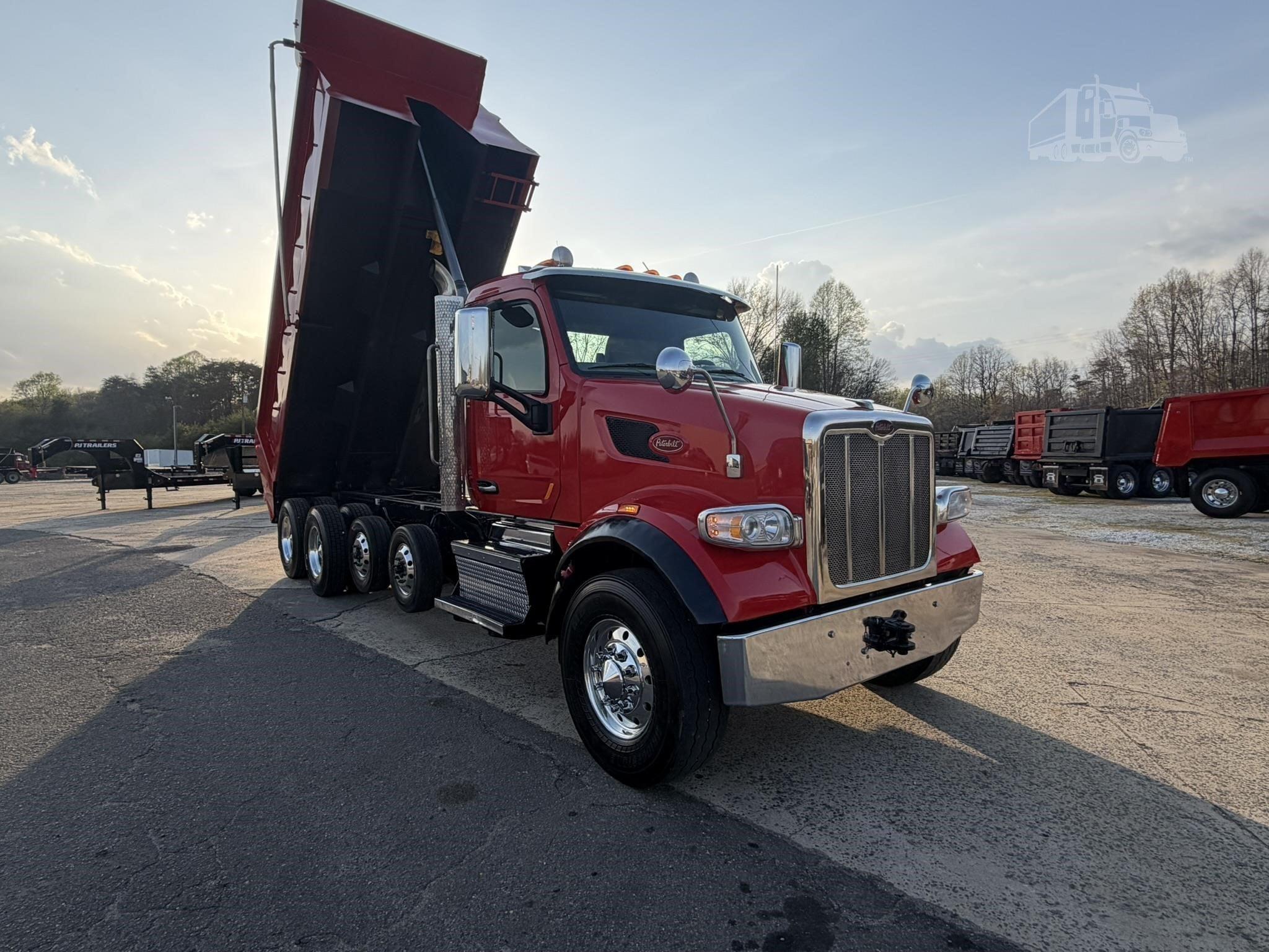 2022 PETERBILT 567 photo 11