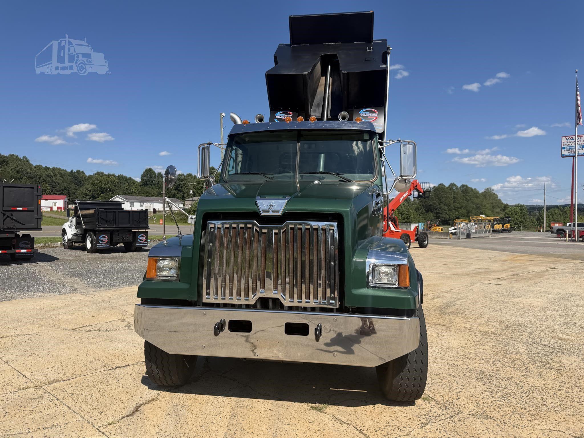 2016 WESTERN STAR 4700 photo 30