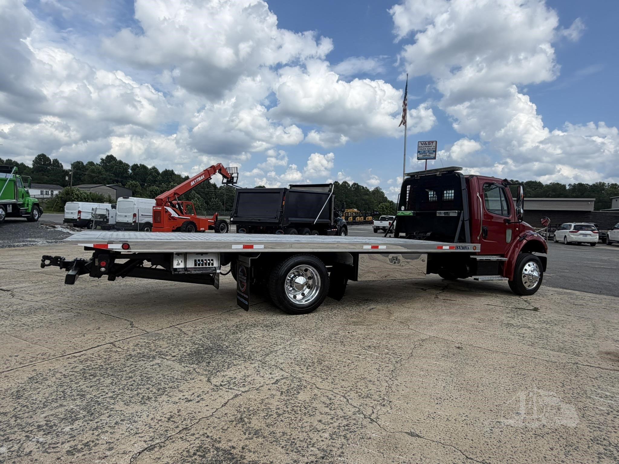 2018 FREIGHTLINER BUSINESS CLASS M2 106 photo 18
