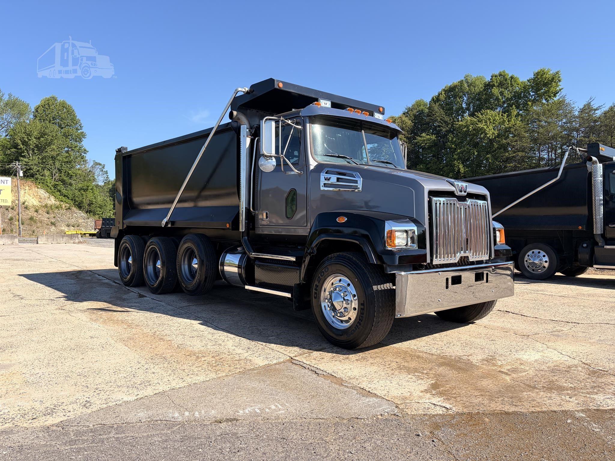 2016 WESTERN STAR 4700