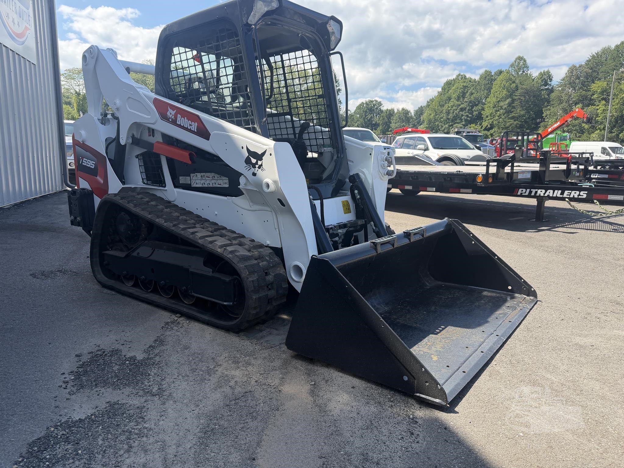 2023 BOBCAT T595 photo 8